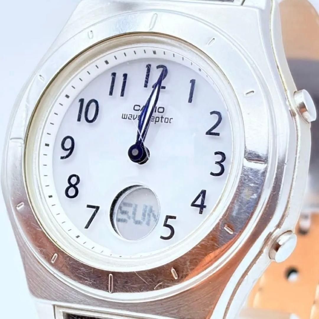 Working CASIO Solar Wave Ceptor Watch Blue Hand Day