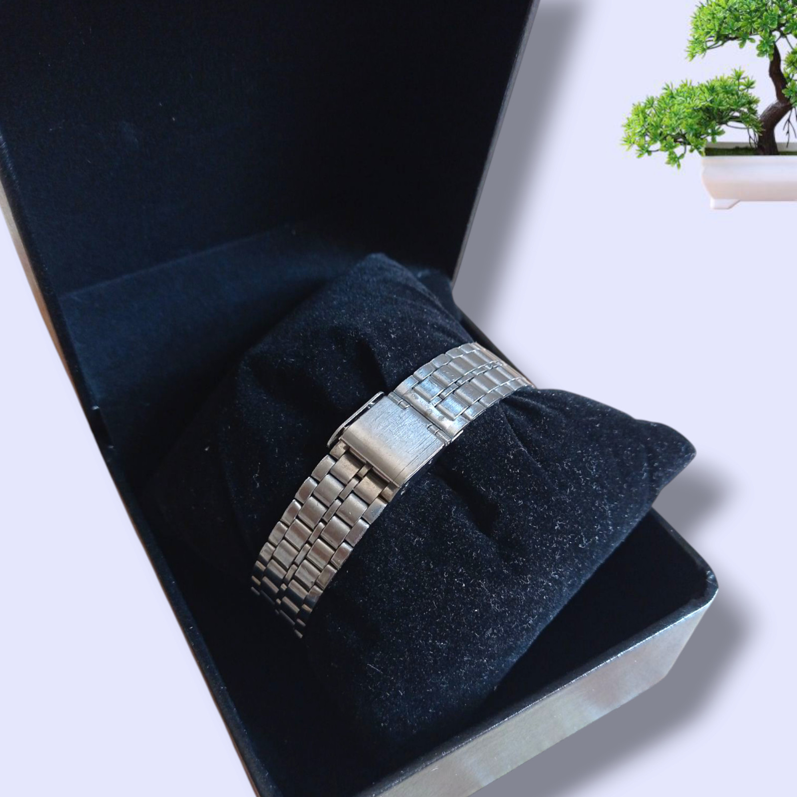 Retro Digital Wrist Watch Box Unisex Sport Chronograph quartz Personalized gift