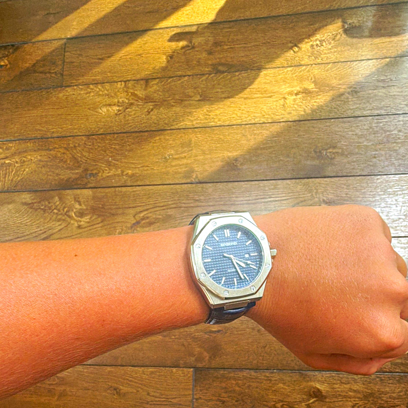 Quartz 40-43.9mm Blue Dial Octagon SS Case Blue Leather Strap Box