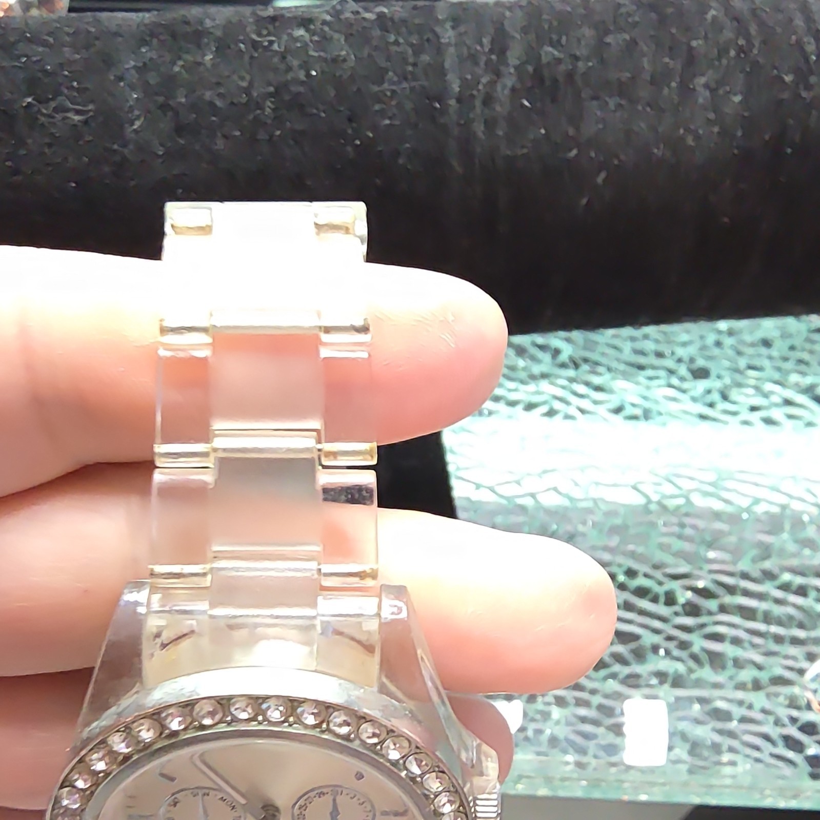 Clear Resin Bracelet Quartz Analog Women’s Dress Wristwatch Gem-Set Silver Bezel