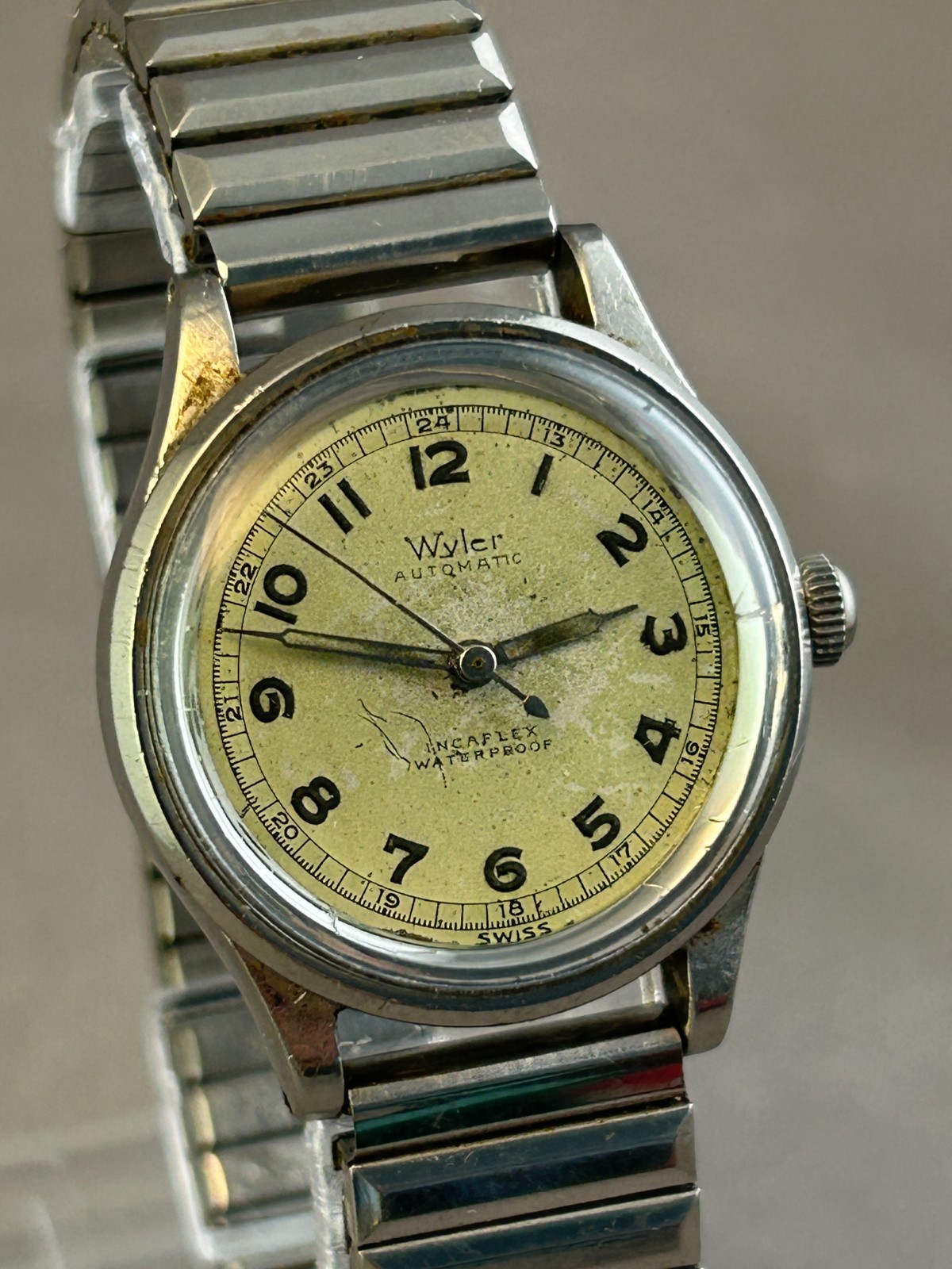 Wyler Bumper Automatic Incaflex Mens Watch, 1940’s, Front Load Case, Runs