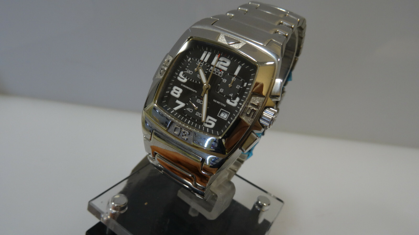 SECTOR 230 CHRONOGRAPH MINERAL GLASS MIRROR FINISH 100MT Quartz – NEW-
