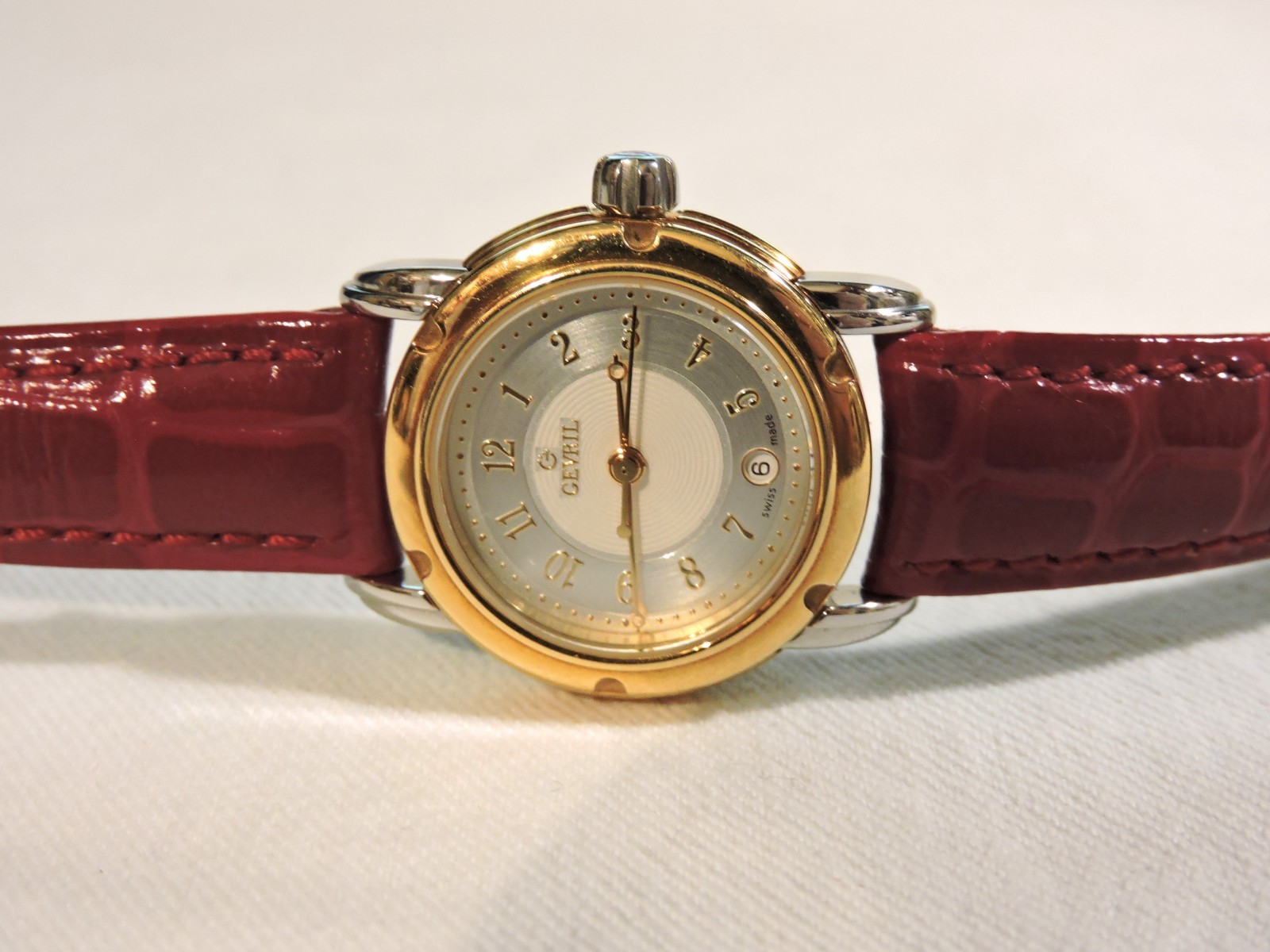 VINTAGE GEVRIL GV2 18K GOLD & S/STEEL FIRST GENERATION 29mm 18K SOLID GOLD BEZEL