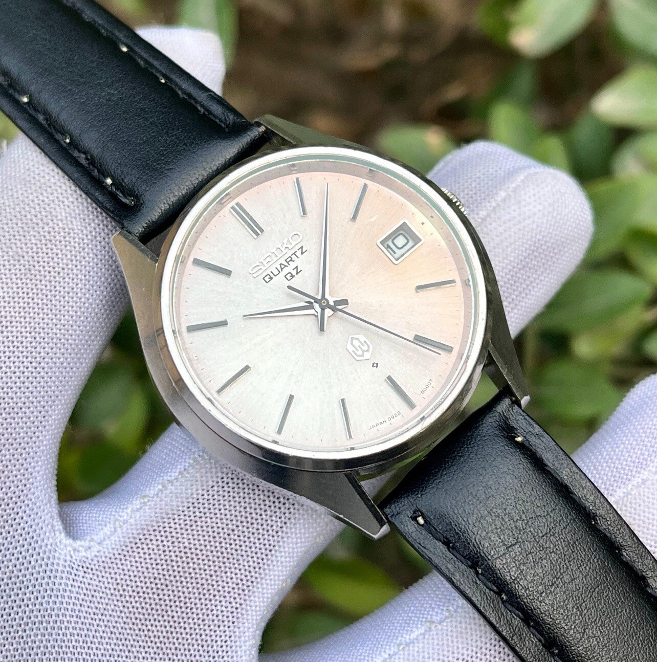 Vintage Seiko QZ Patina Dial JDM Dress Formal Japan Men’s Quartz Watch 0922-8000