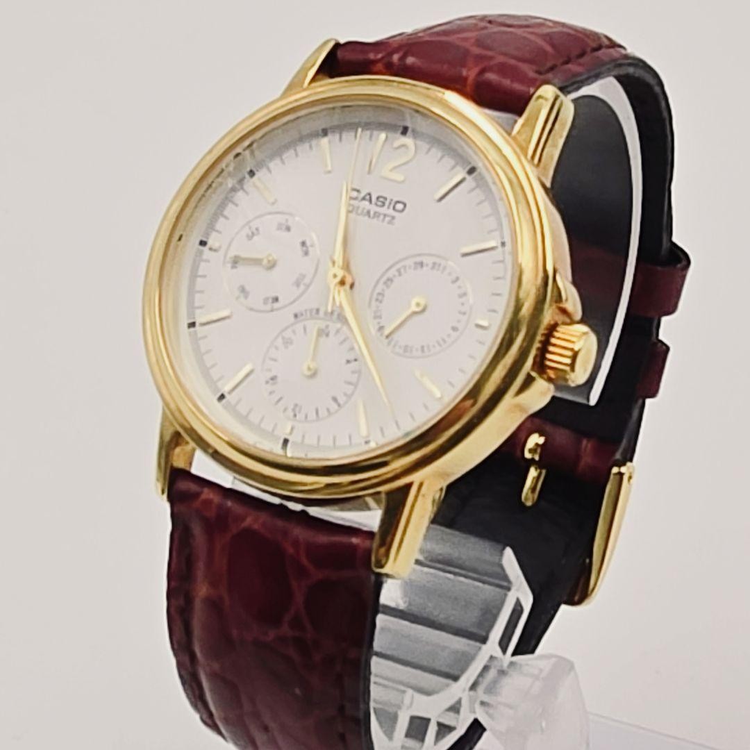 721 CASIO Analog Quartz Watch, Gold/Wine Red, Working Condition