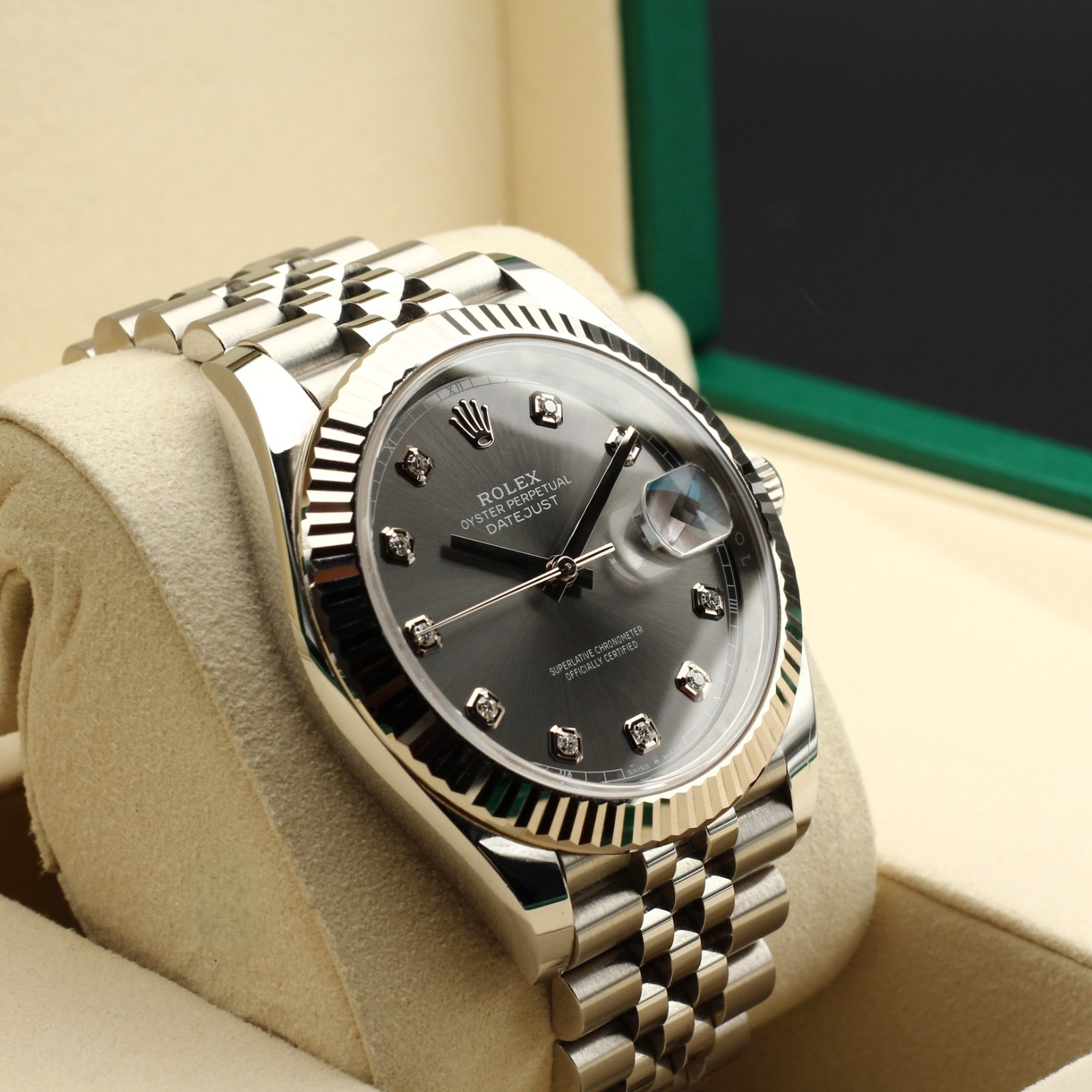 Rolex Datejust 41 Rhodium Diamond Dial Jubilee Bracelet Full set 126334