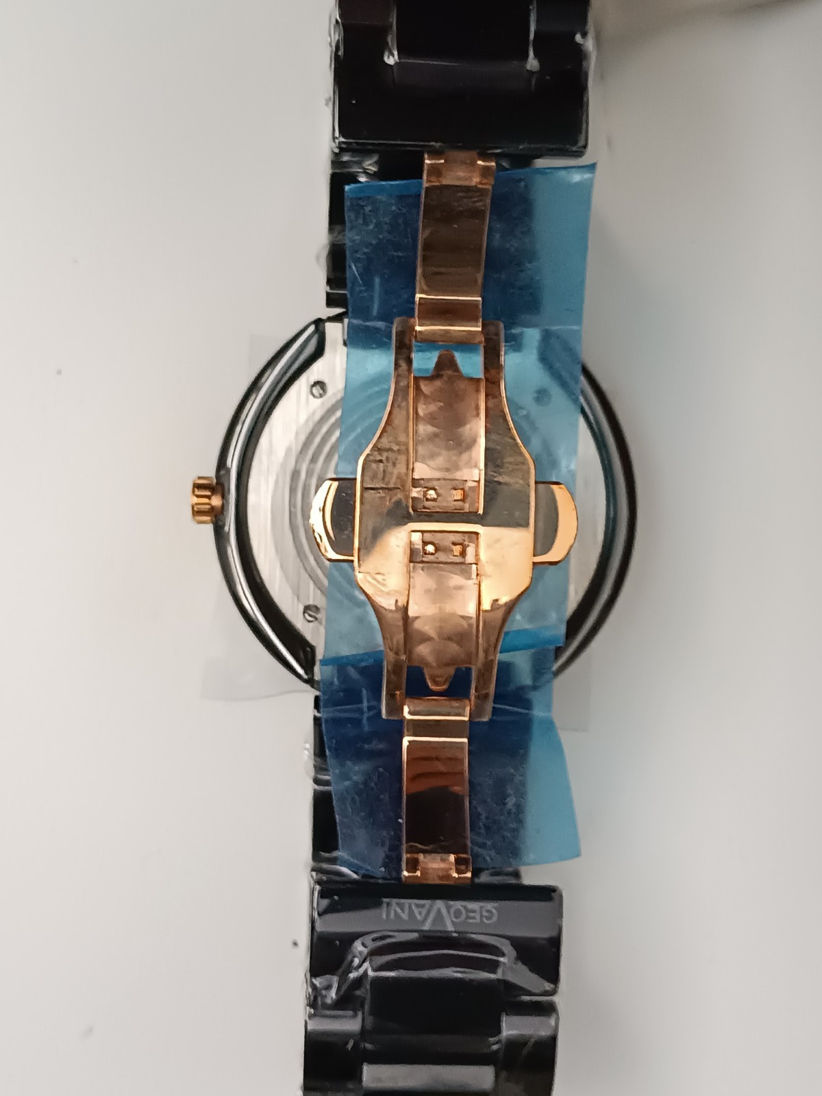 Geovani Luxury Watch with Zircons Unisex
