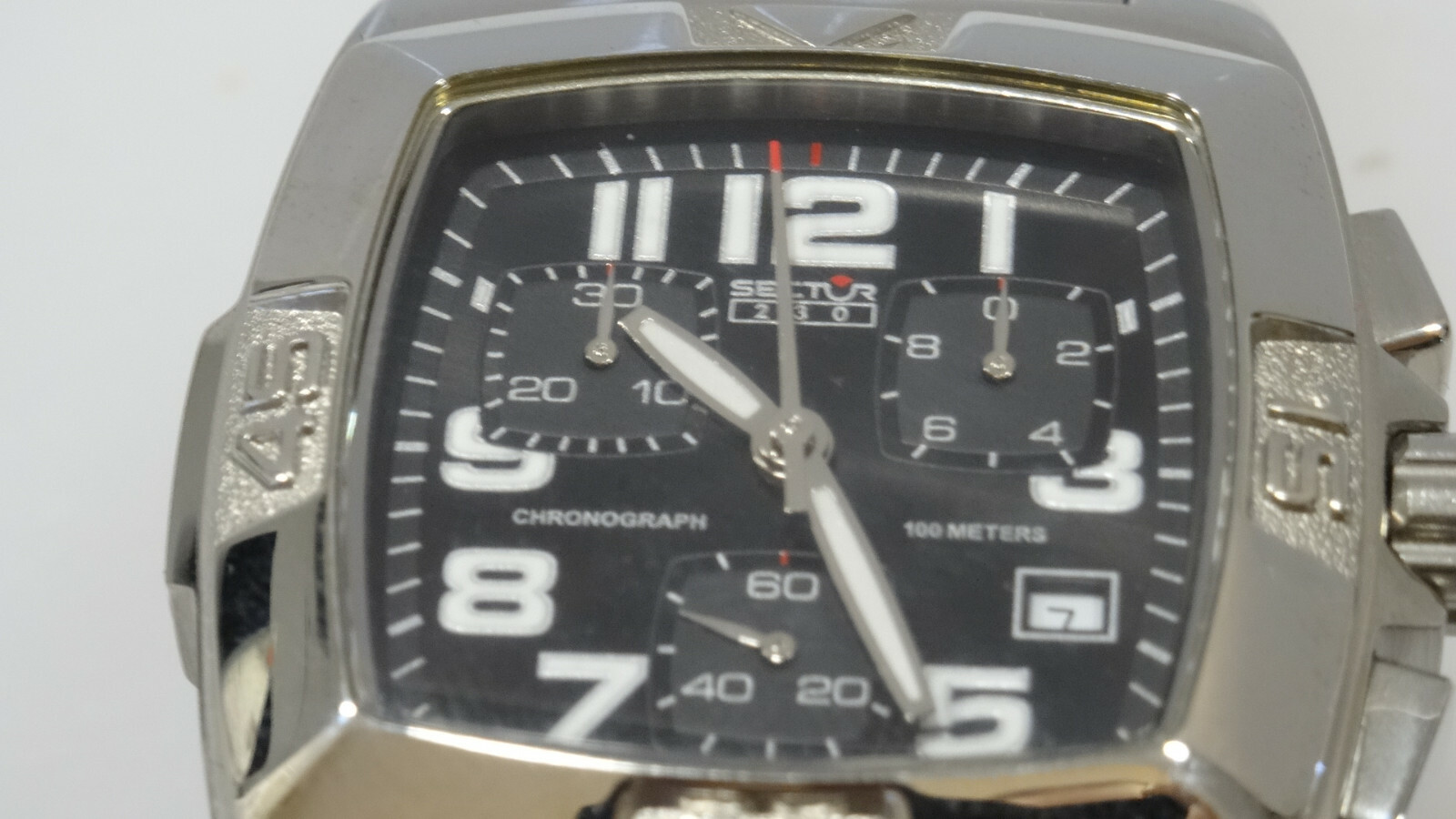 SECTOR 230 CHRONOGRAPH MINERAL GLASS MIRROR FINISH 100MT Quartz – NEW-