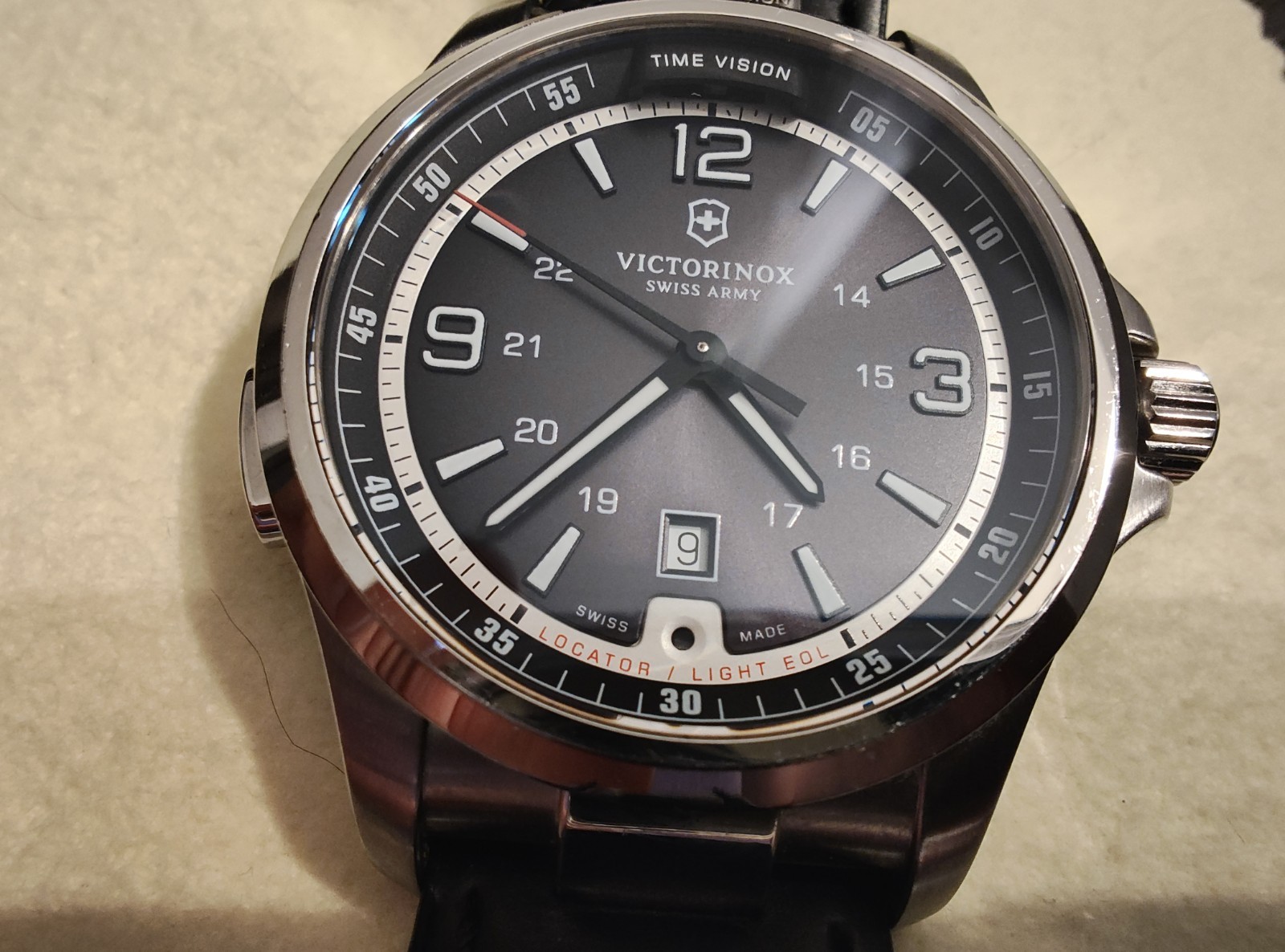 Victorinox Swiss Army 241664 Sapphire Glass, Quartz Movement, Night Vision