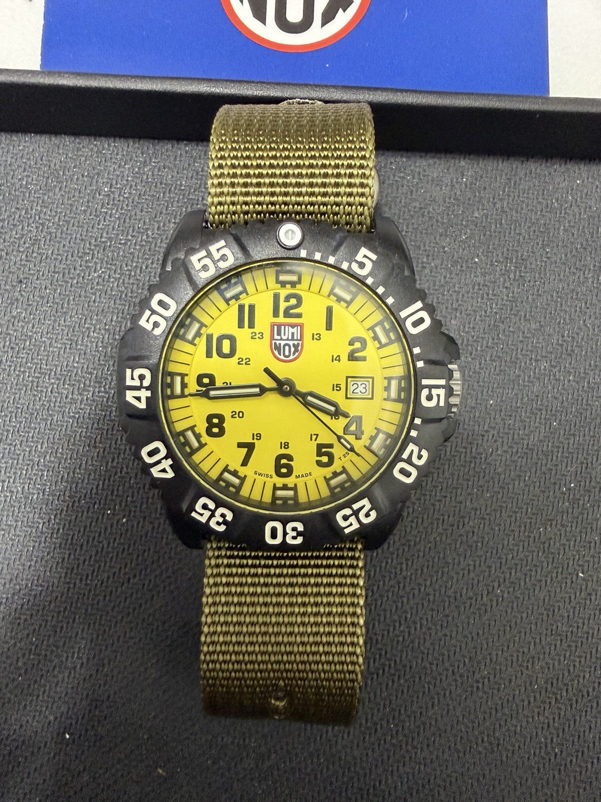 Luminox Navy SEAL 3050 Yellow Dial Carbon Case Watch – Brand New