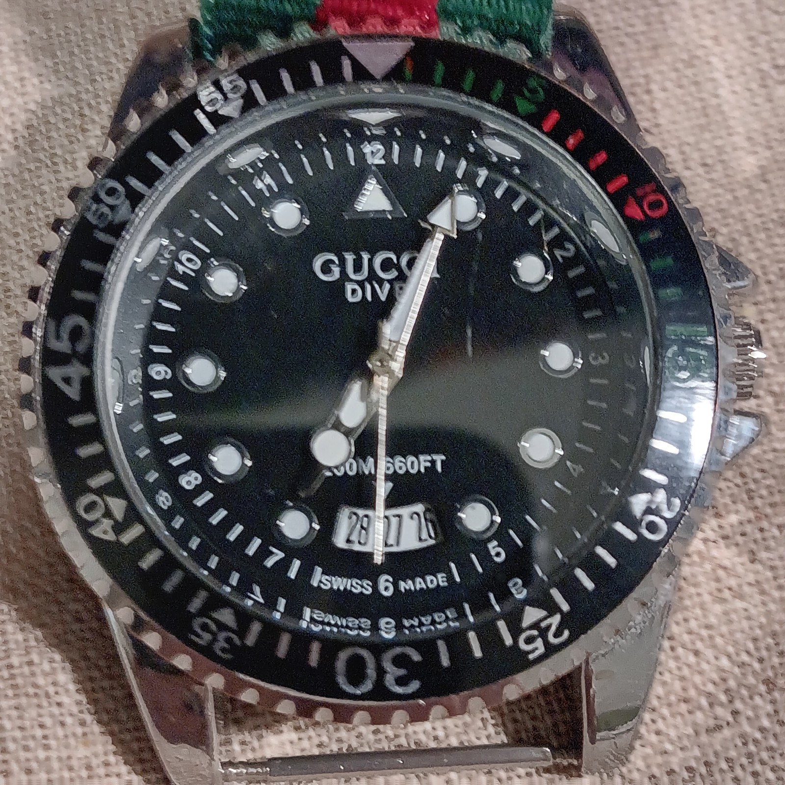 Gucci Bosco & Orso Men’s Diver Watch Black Dial Green Red Nylon Strap