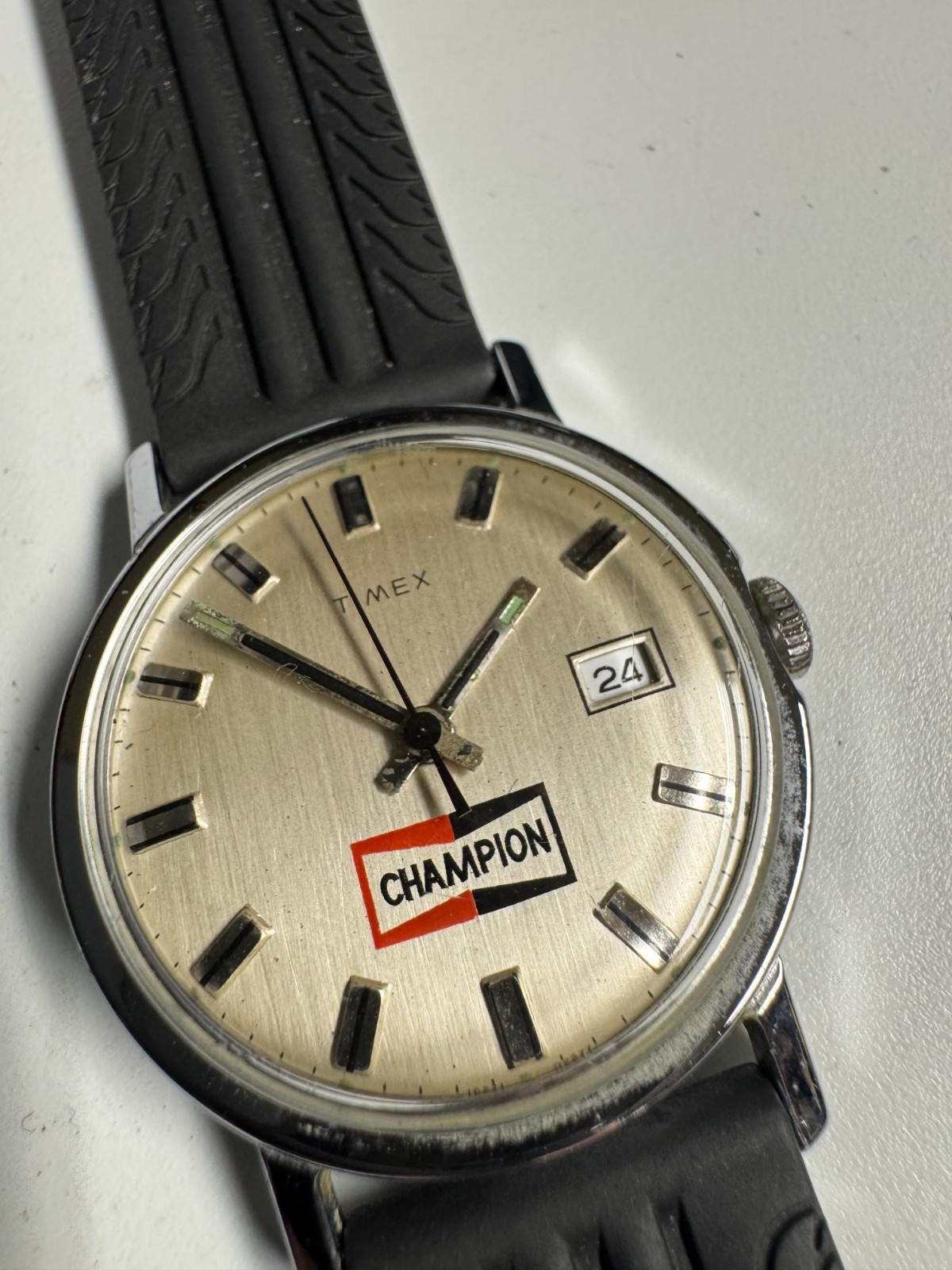 Timex Vintage 1977 Mercury “CHAMPION” Wind up Watch 33MM Runs Good