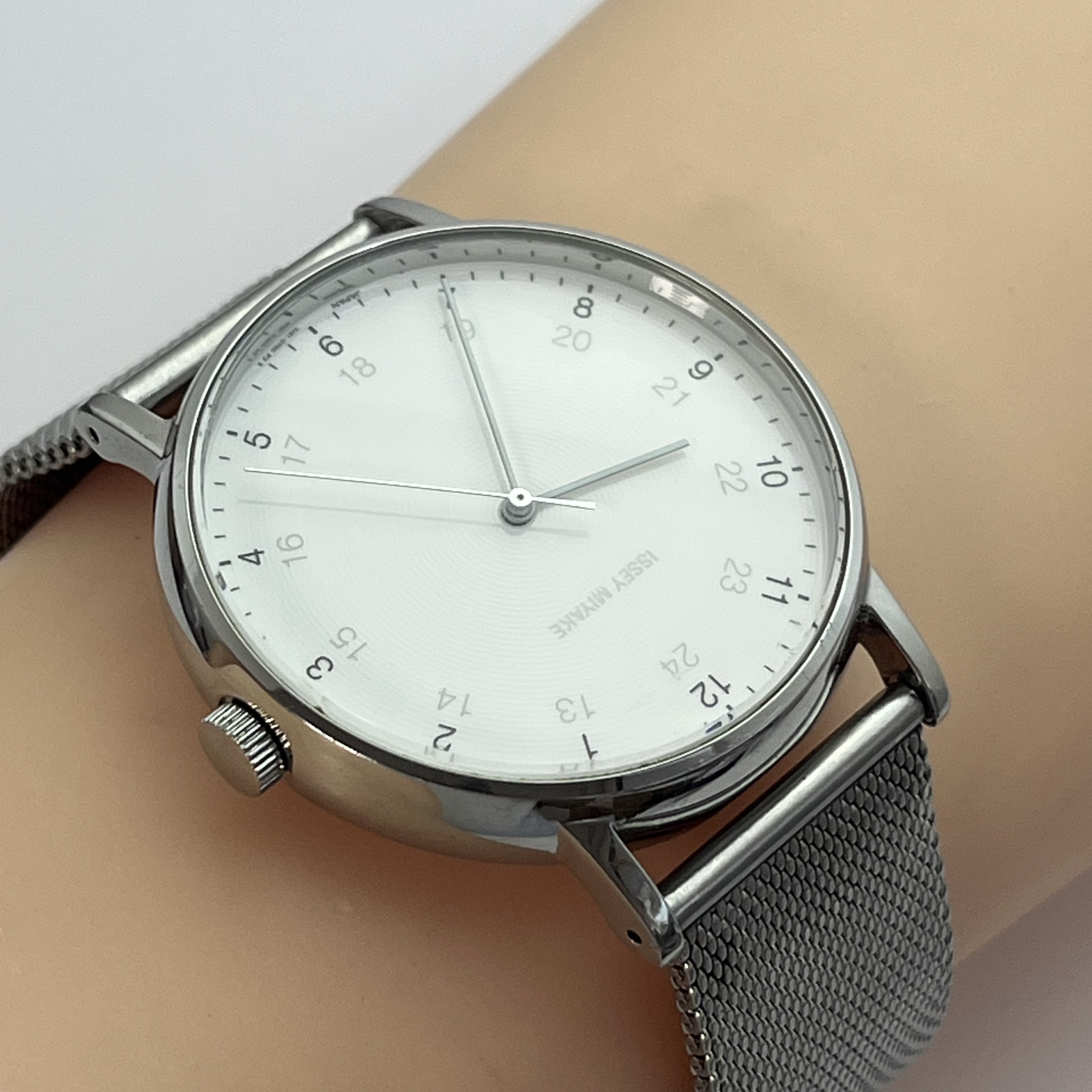 Seiko Issey Miyake f Ichiro Iwasaki Qz Japan Minimalist 24 Hour Mesh Band #B759