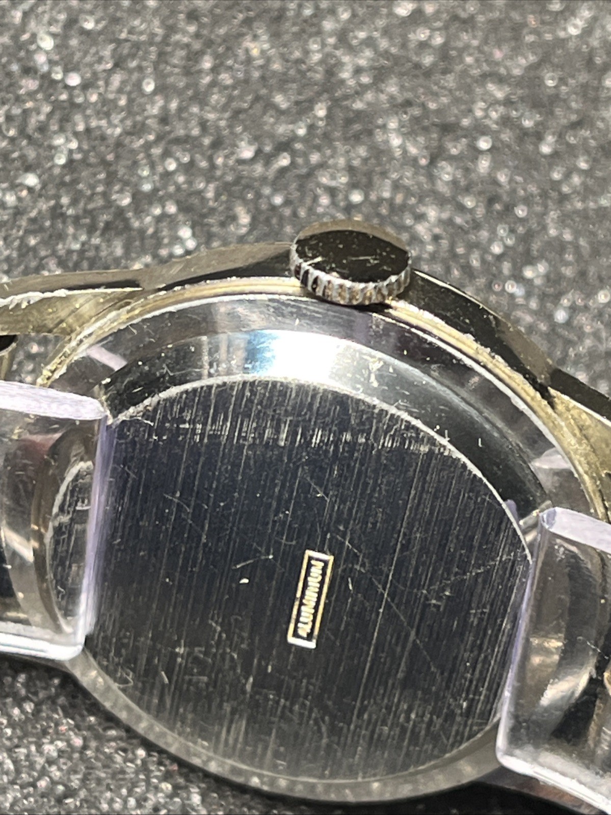 Vintage Newbrook Swiss Date Men’s Lifetime Mainspring Anti-Magnetic Wristwatch