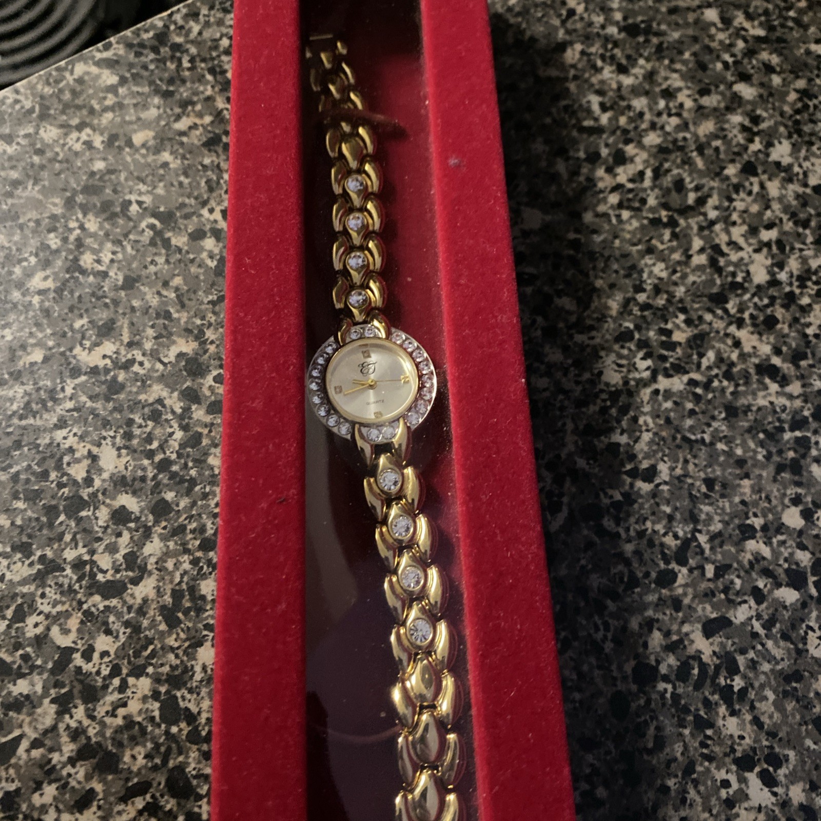 Elizabeth Taylor White Diamonds Watch With Box – (Non Working Needs Repair)