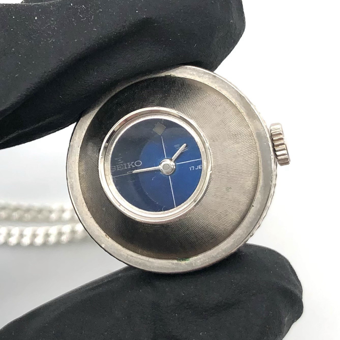 Vintage SEIKO 17 Jewels Manual Winding Pendant Watch Blue Dial