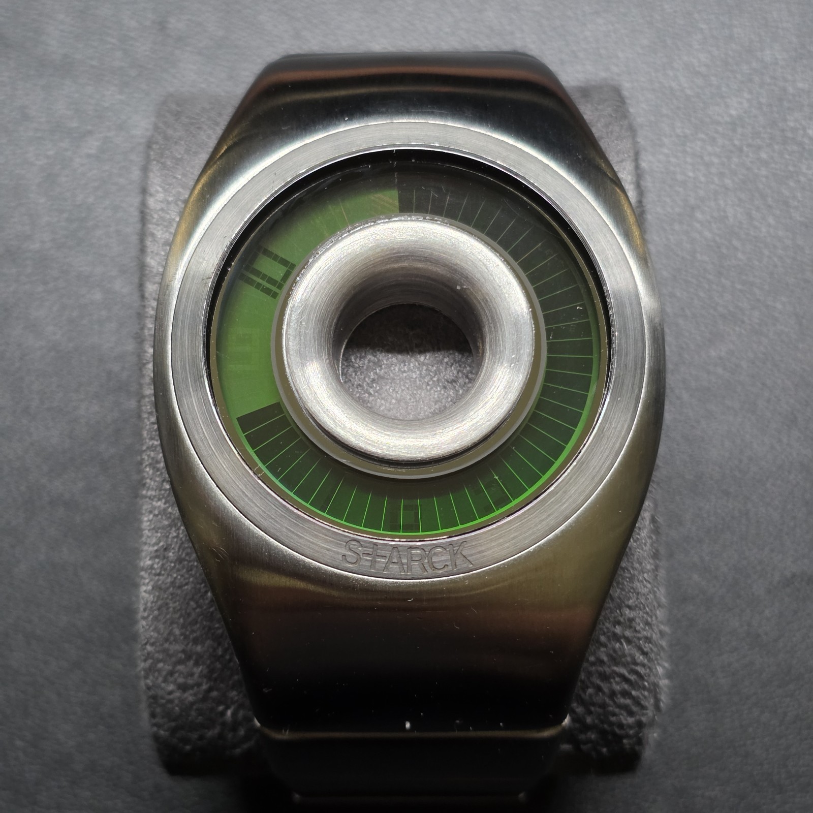 Fossil x Philippe Starck PH-1108 O Ring Watch Y2K – Green Dial – Stainless Steel