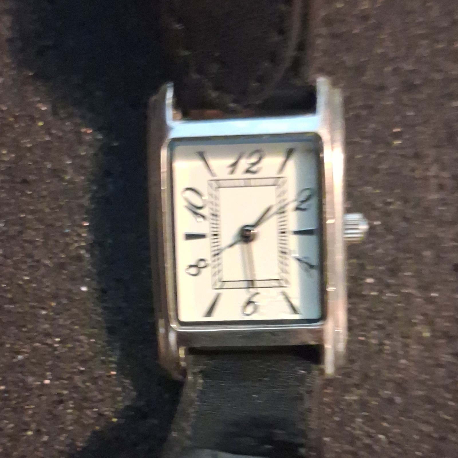 Rectangular Quartz Dress Wristwatch White Dial Arabic Numerals Black Leather