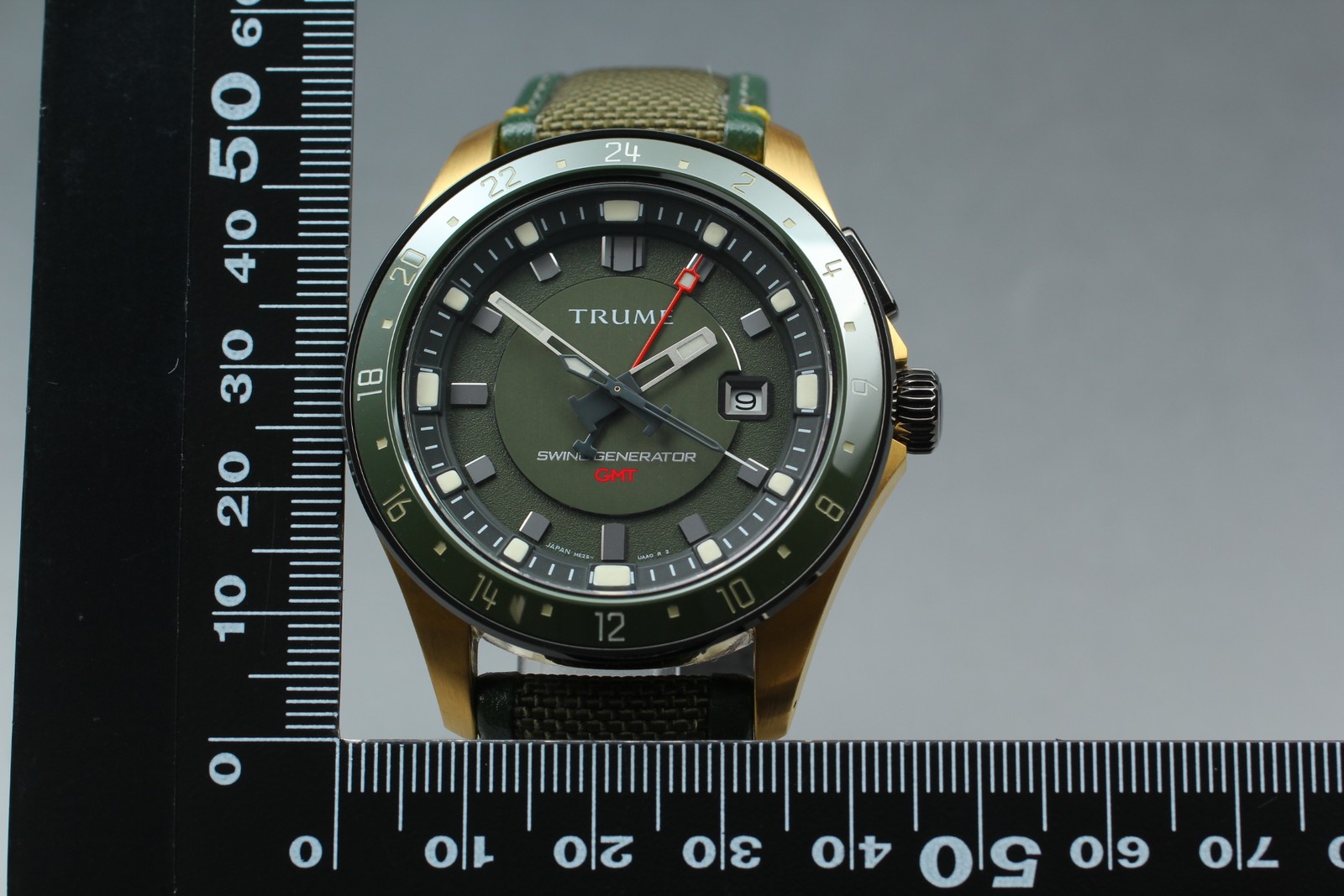 Rare [N MINT Box] EPSON TRUME ME25-UAA0 Green Men’s Automatic Watch From JAPAN