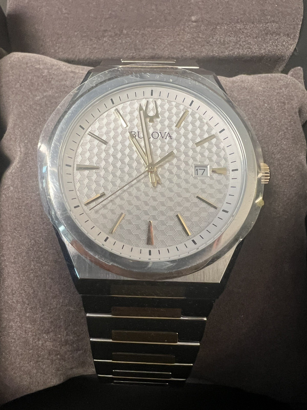 New-Bulova Classic 98B424 Silver Dial Two Tone Stainless Steel Men’s Watch