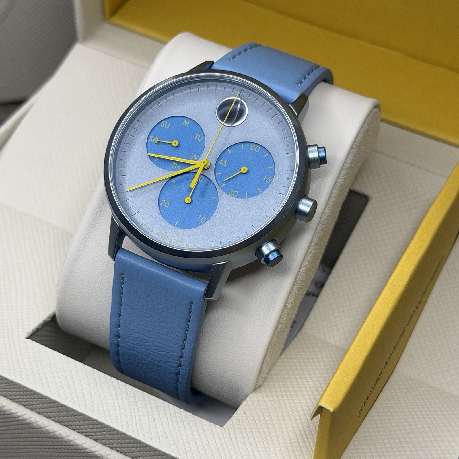 NEW✅SWISS✅ Movado FACE Blue Dial Blue Leather Chrono Aluminum Men Watch 3640149