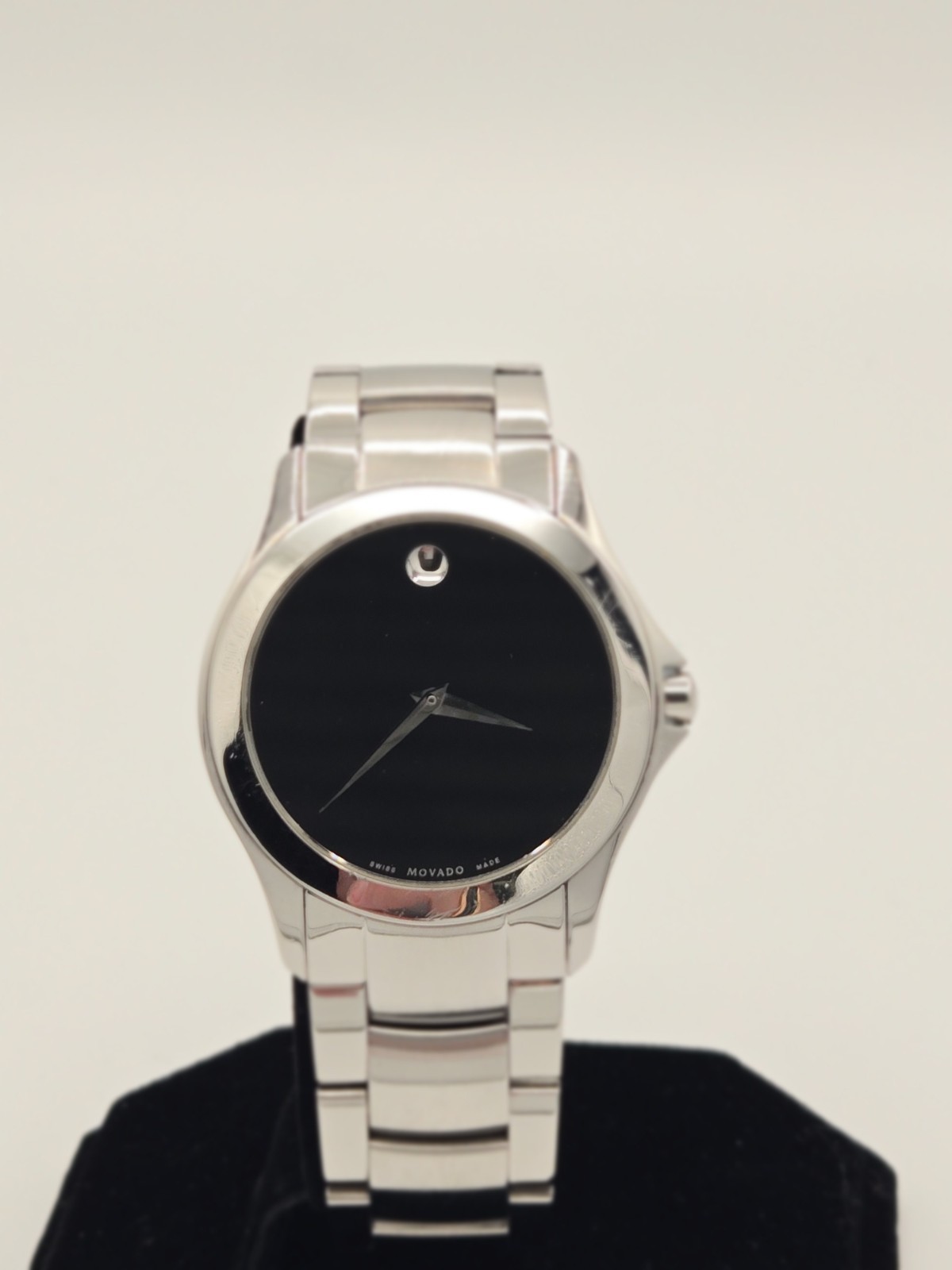 Movado Museum Black Men’s Wristwatch 84 G2 1855