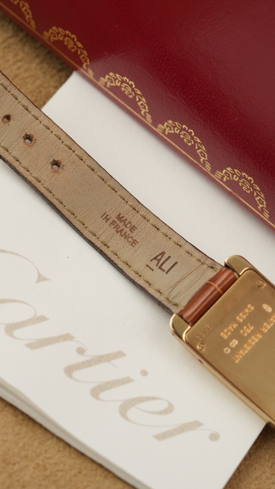Cartier Tank Americaine Ladies 18k Yellow Gold 19mm Quartz Watch Ref. 2482