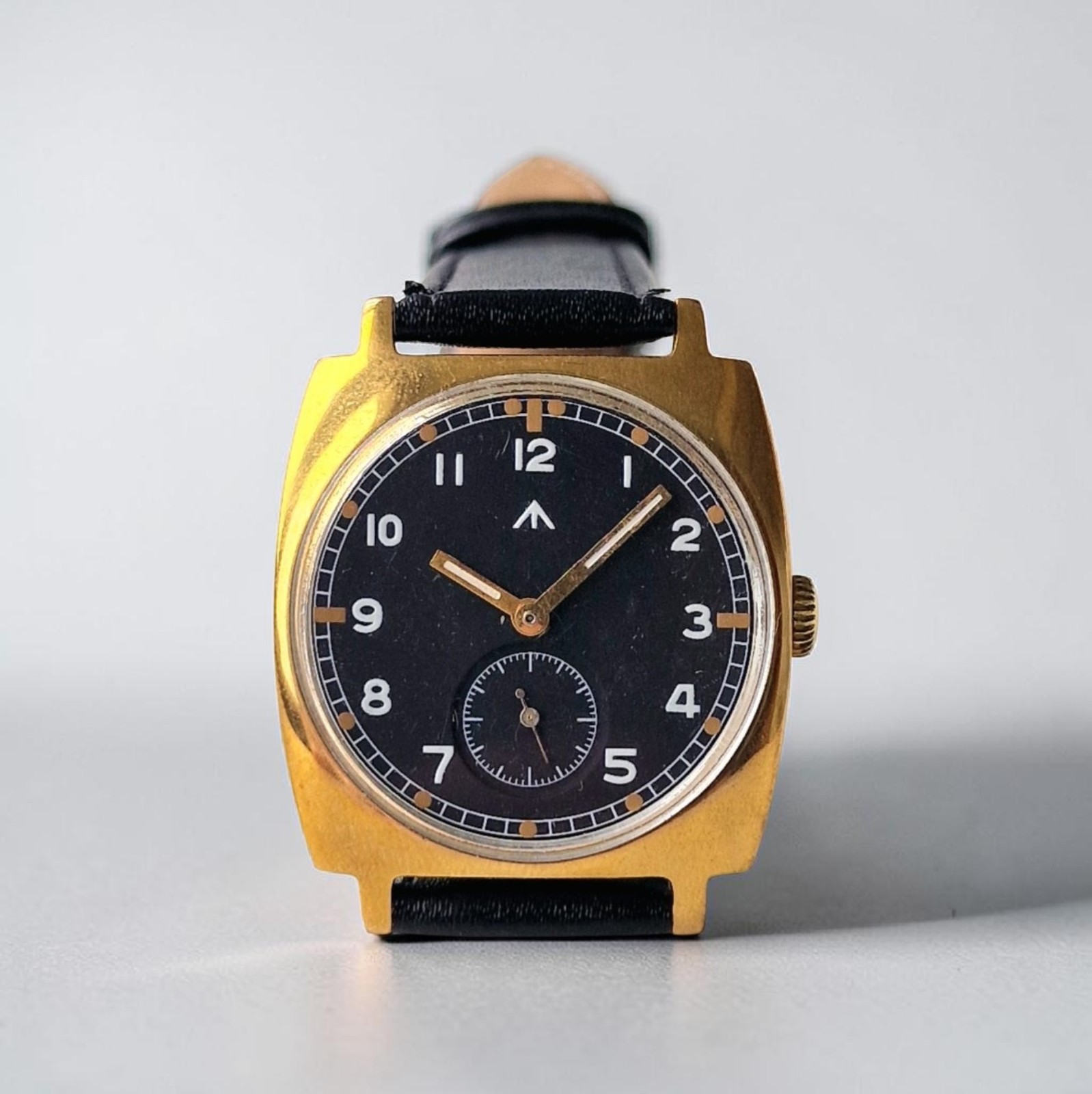 Soviet Mechanical USSR mens watch POBEDA ZIM Sturmanskie
