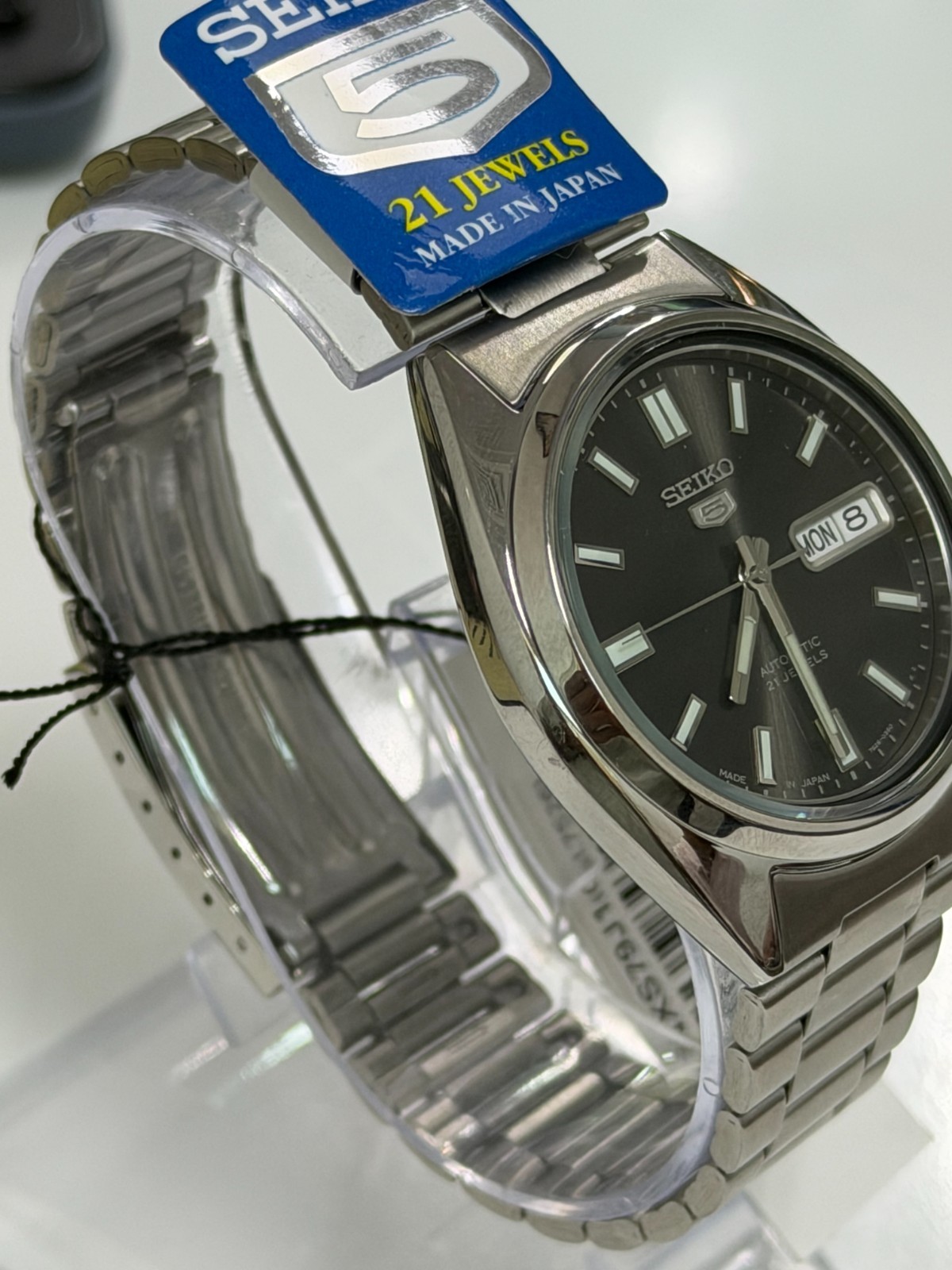 Seiko SNXS79J1 Automatic Men’s Watch Black Dial 21 Jewels Made in Japan New