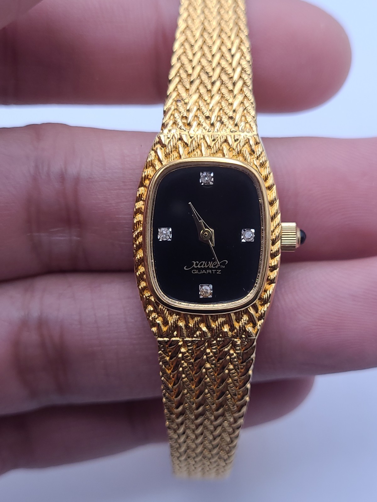 Women’s Xavier Gold Tone Black Dial Analog Quartz Watch New Battery Working