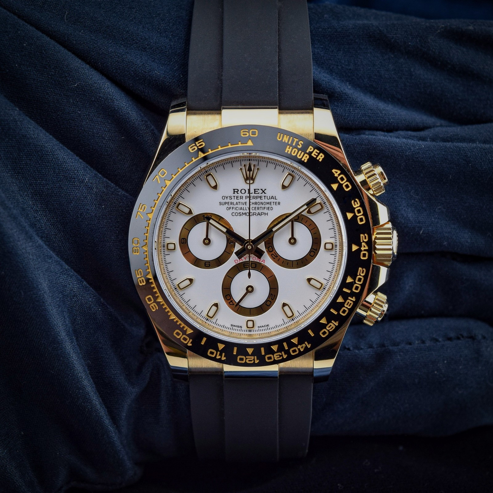 Rolex Daytona Yellow Gold 116518LN Cosmograph White Dial Gold Subdials B&P Watch