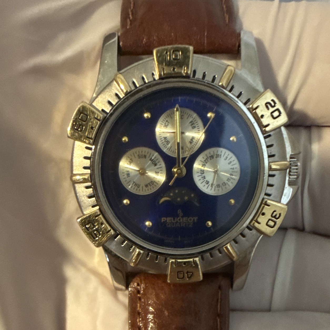 Vintage Peugeot Watch Quartz Blue leather Strap brown no battery