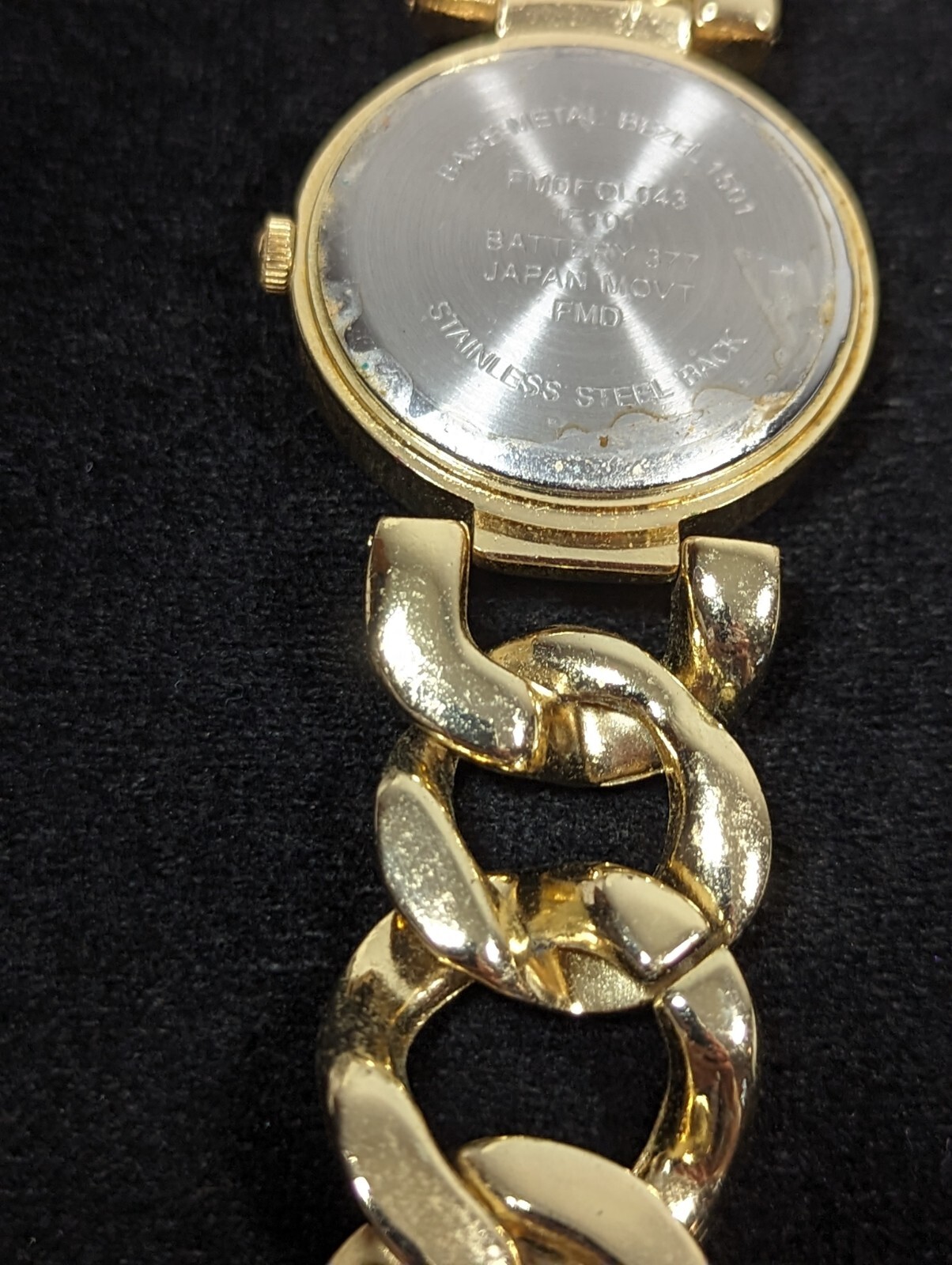 Folio Womans Crystal Accent Gold Tone Round Case Chain Link Bracelet Watch 7.5in