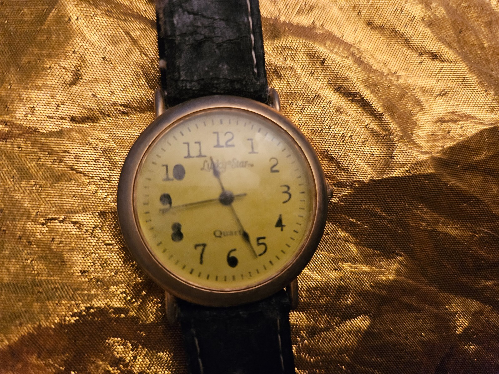 LUCKY STAR wrist WATCH – VINTAGE 1980’s Women’s Wristwatch – RARE!!!