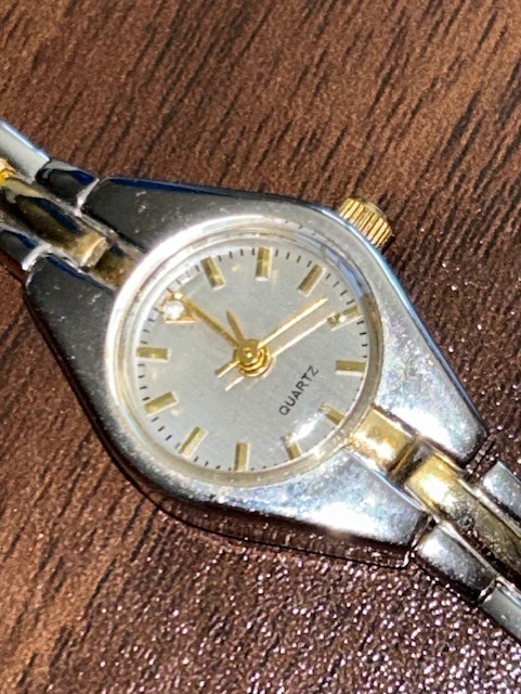 Quartz Ladies Dainty Fashion 18mm Oval Silver / Gold Tone Watch Bracelet (66)