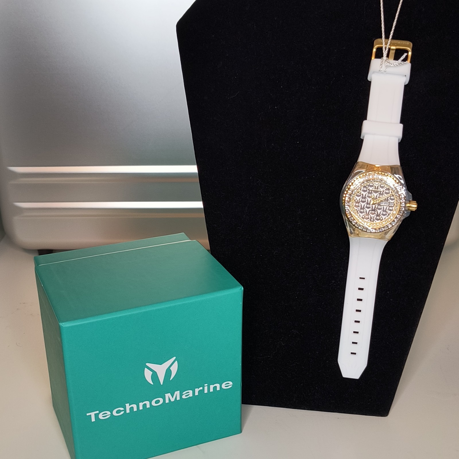 TechnoMarine Cruise Quartz 200m Gold/Clear Case Day-Date 40mm White Strap Box