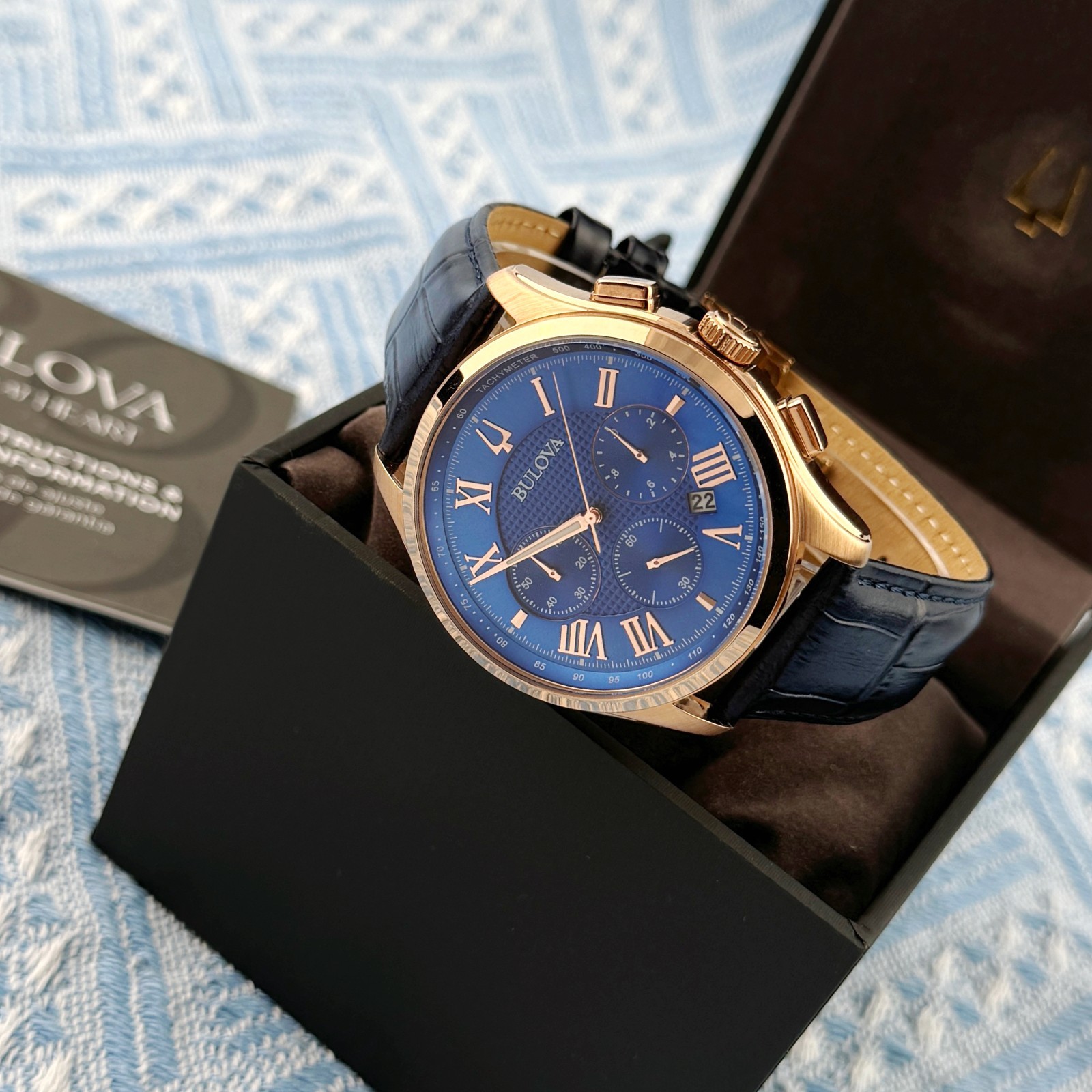 New Bulova Wilton Classic Quartz Men’s Watch Blue textured Dial 46.5mm/97B170