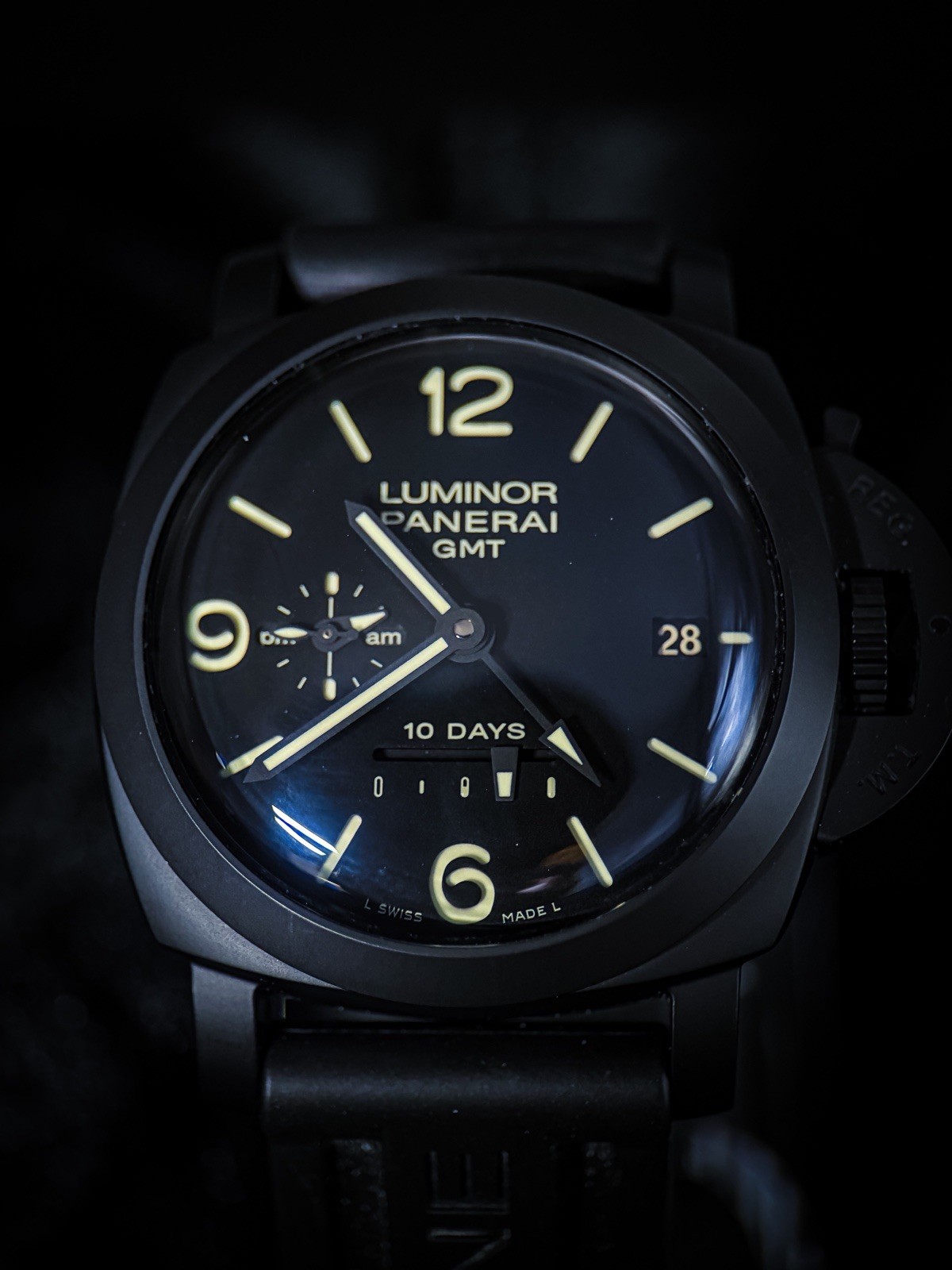 Panerai Luminor 1950 10 Days GMT 44mm Ceramic Black Dial PAM00335 Box/Papers