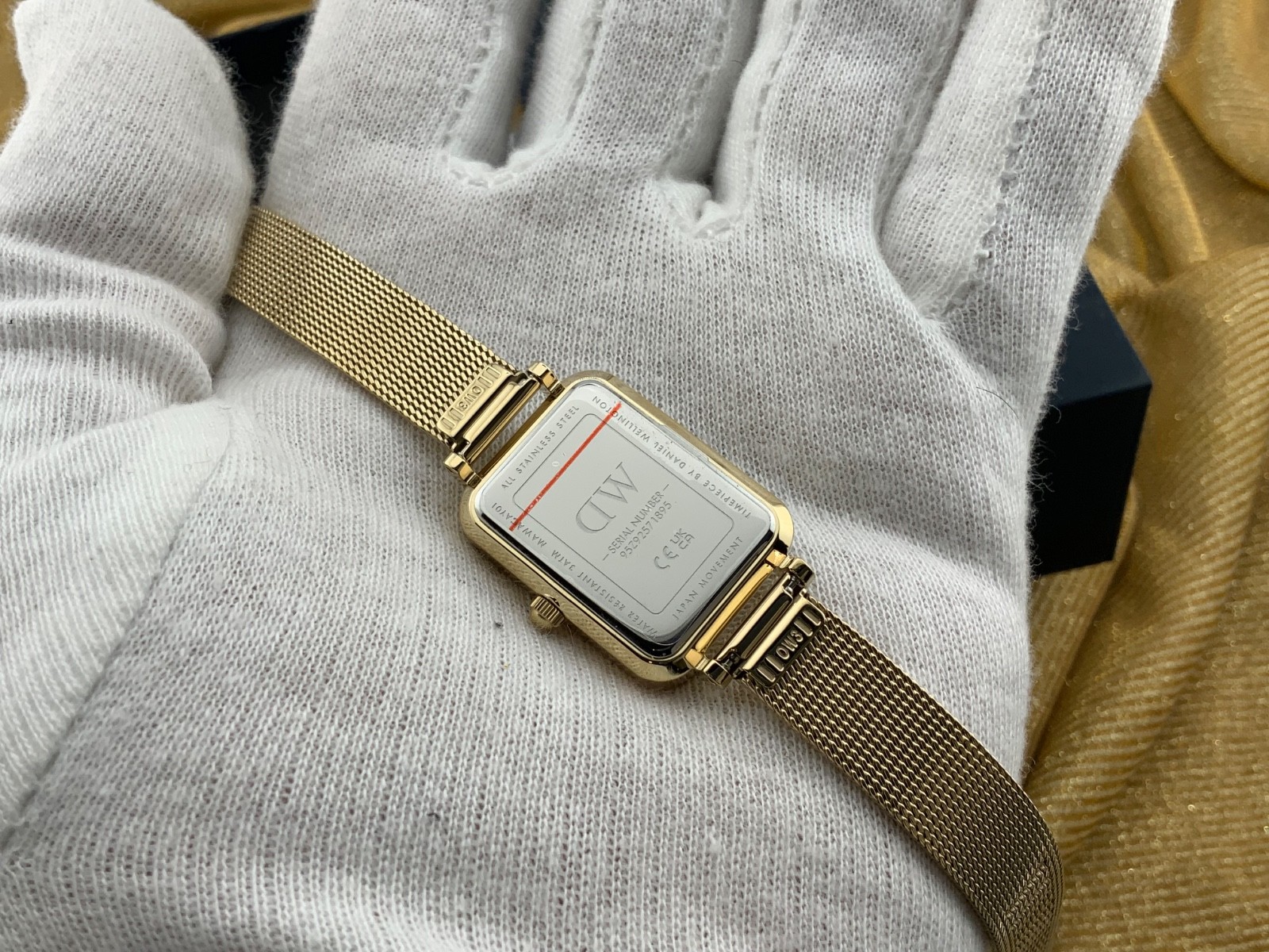 Daniel Wellington Quadro Pressed Evergold Green Gold Mesh Watch RRP £145 20x26mm