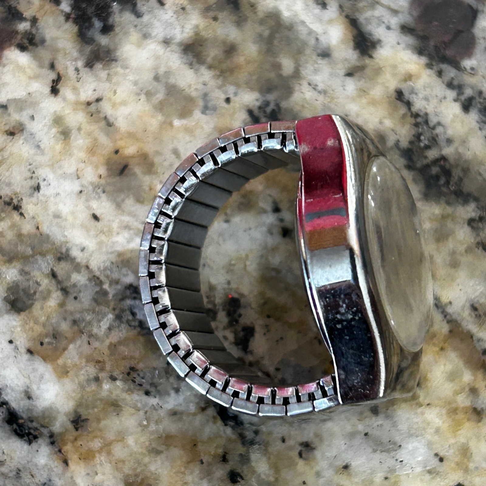 Collections Quartz Ring Watch Silver Tone Expansion Band Concept In Time NY Y2K