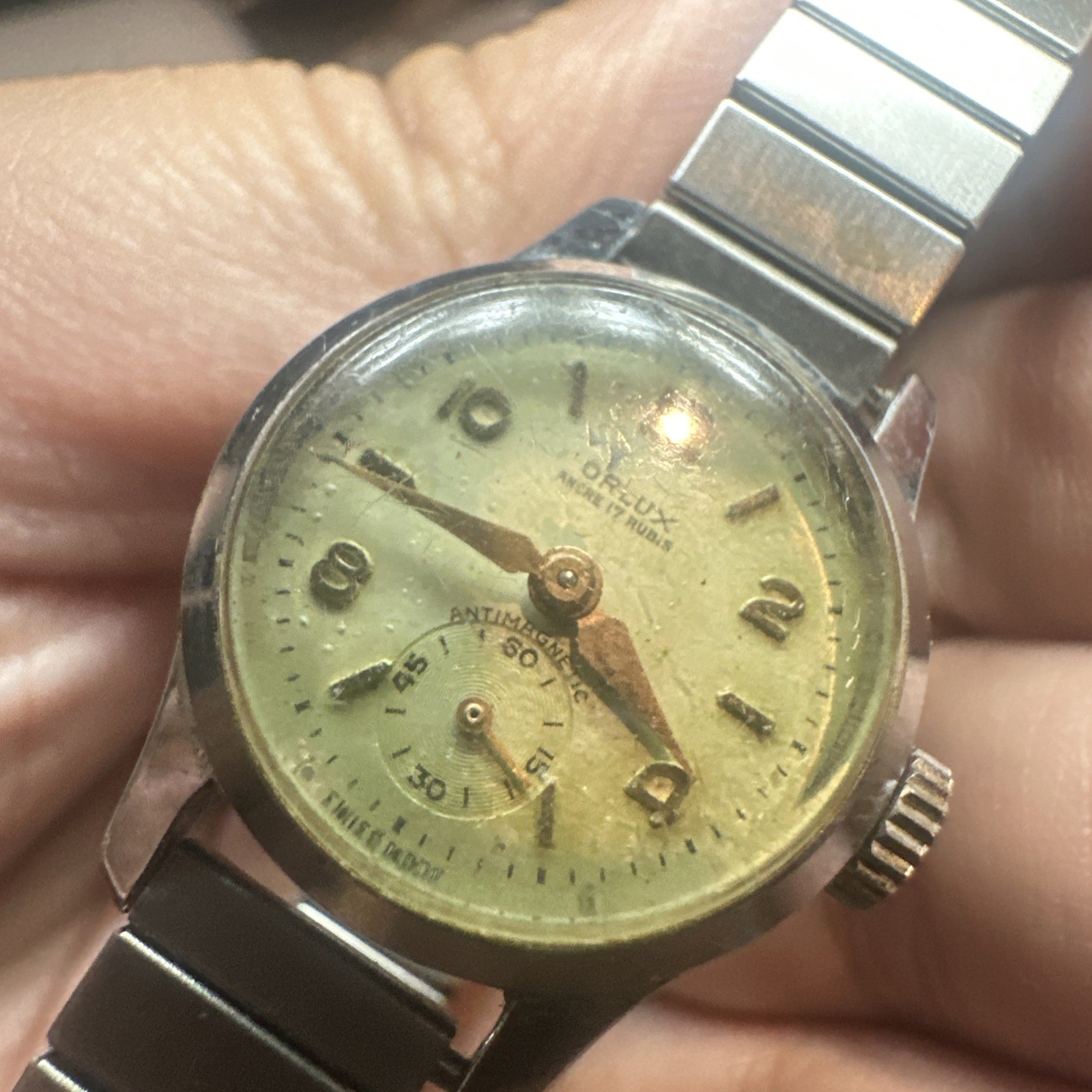 Vintage Orlux 17 Rubis Women’s watch Manual Wind 22mm Fir 6 mm -Ticks But Stops