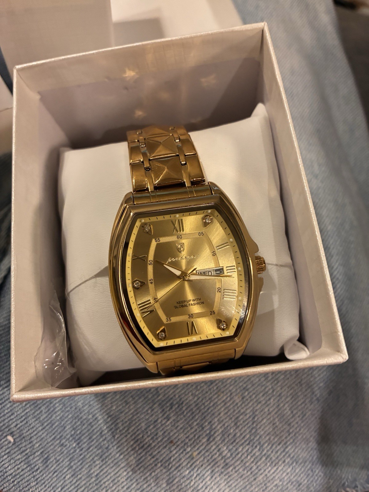 Poedagar Men’s Gold Stainless Steel Dress Analog Wristwatch Day/Date w/ Box