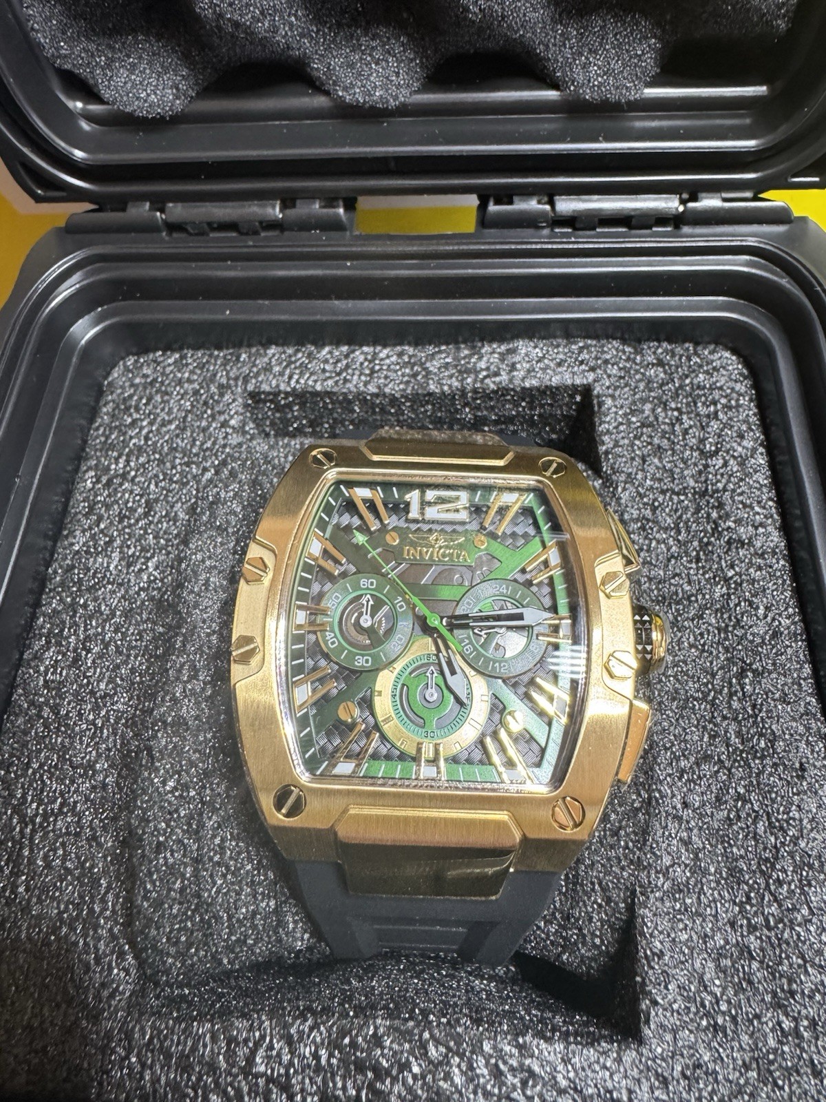 Invicta Racing Sector Grid Men’s Watch – 43mm 48468 Gold/Black Silicone New