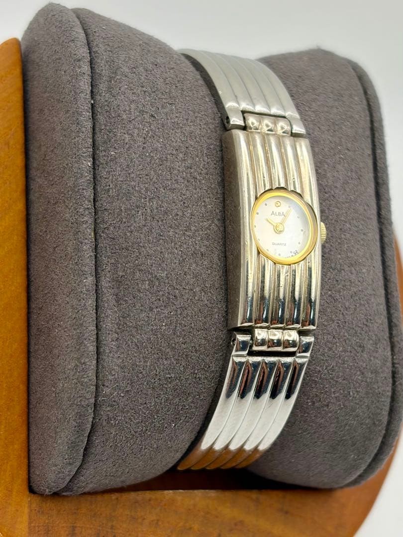 Vintage Seiko Alba V220-0020 Ladies Bangle Watch Silver Tone Quartz