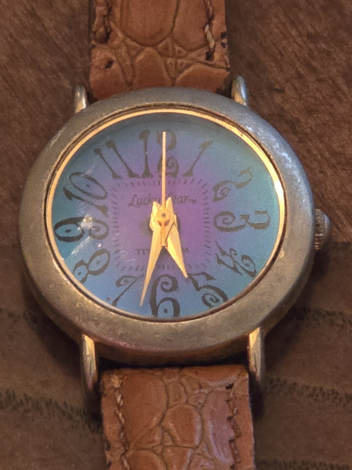 Vintage Lucky Star Quartz Watch Lady