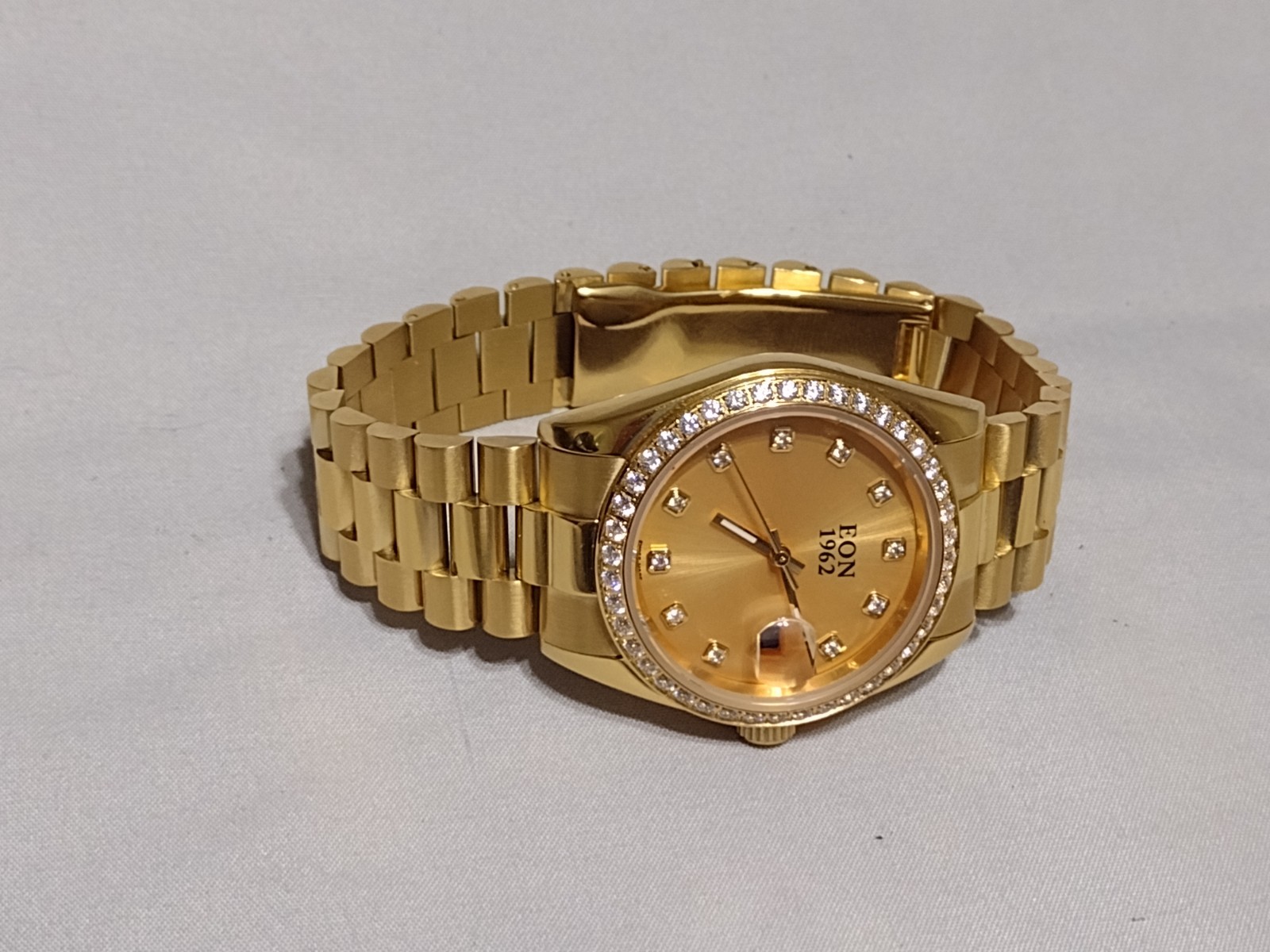 Men’s Swiss EON 1962 Watch Gold Gemmed w/ New Battery – Runs Great! d71