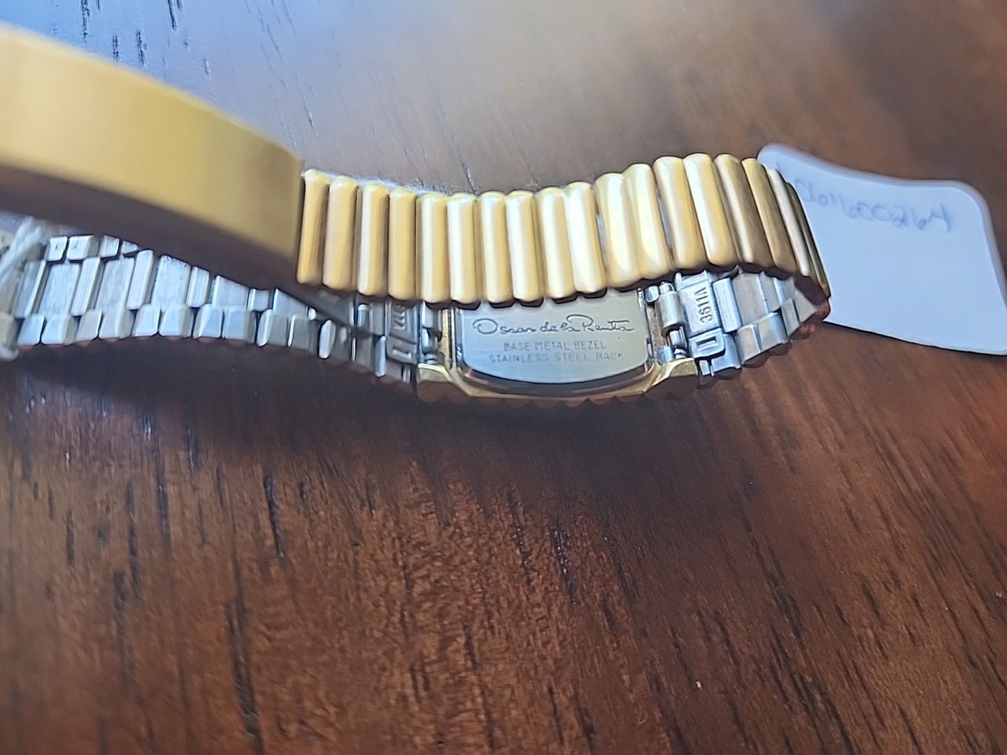 Oscar De La Renta Women Dress Gold Tone Expansion 18mm Quartz Watch 6″