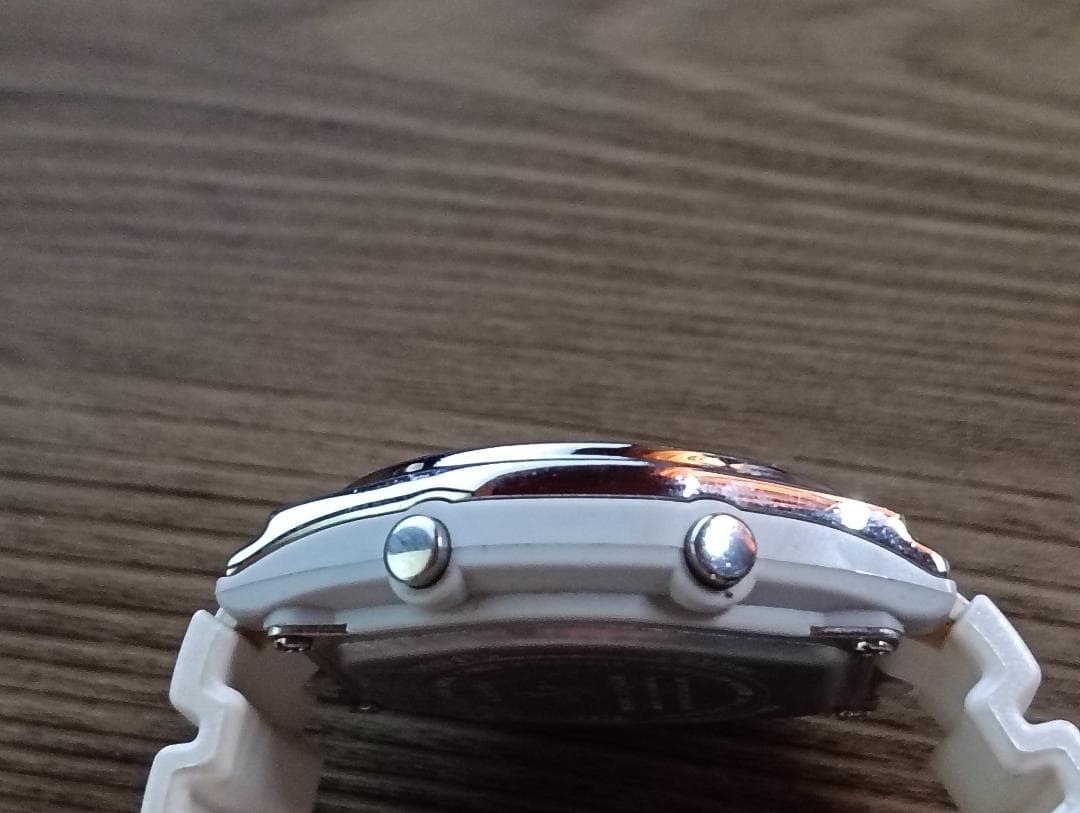 CASIO Wave Ceptor Solar Radio-Controlled Watch LWA-M142