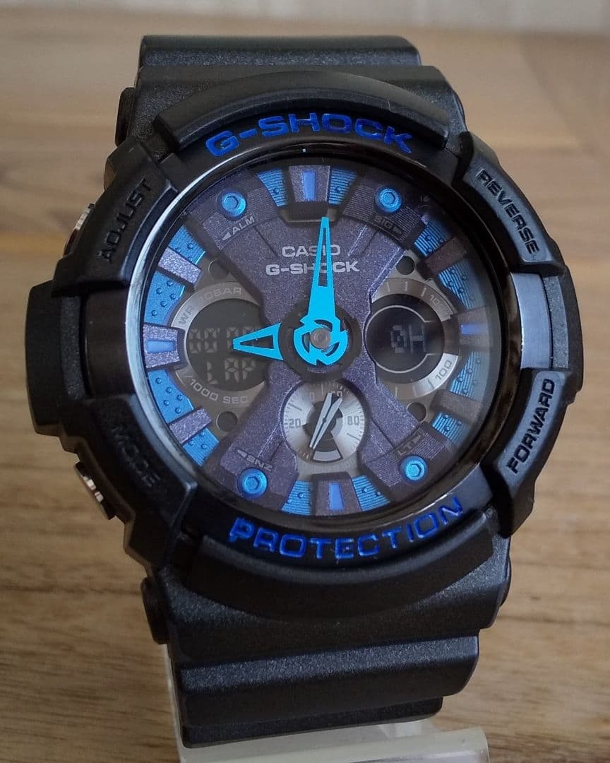 Casio G-SHOCK GA-200SH