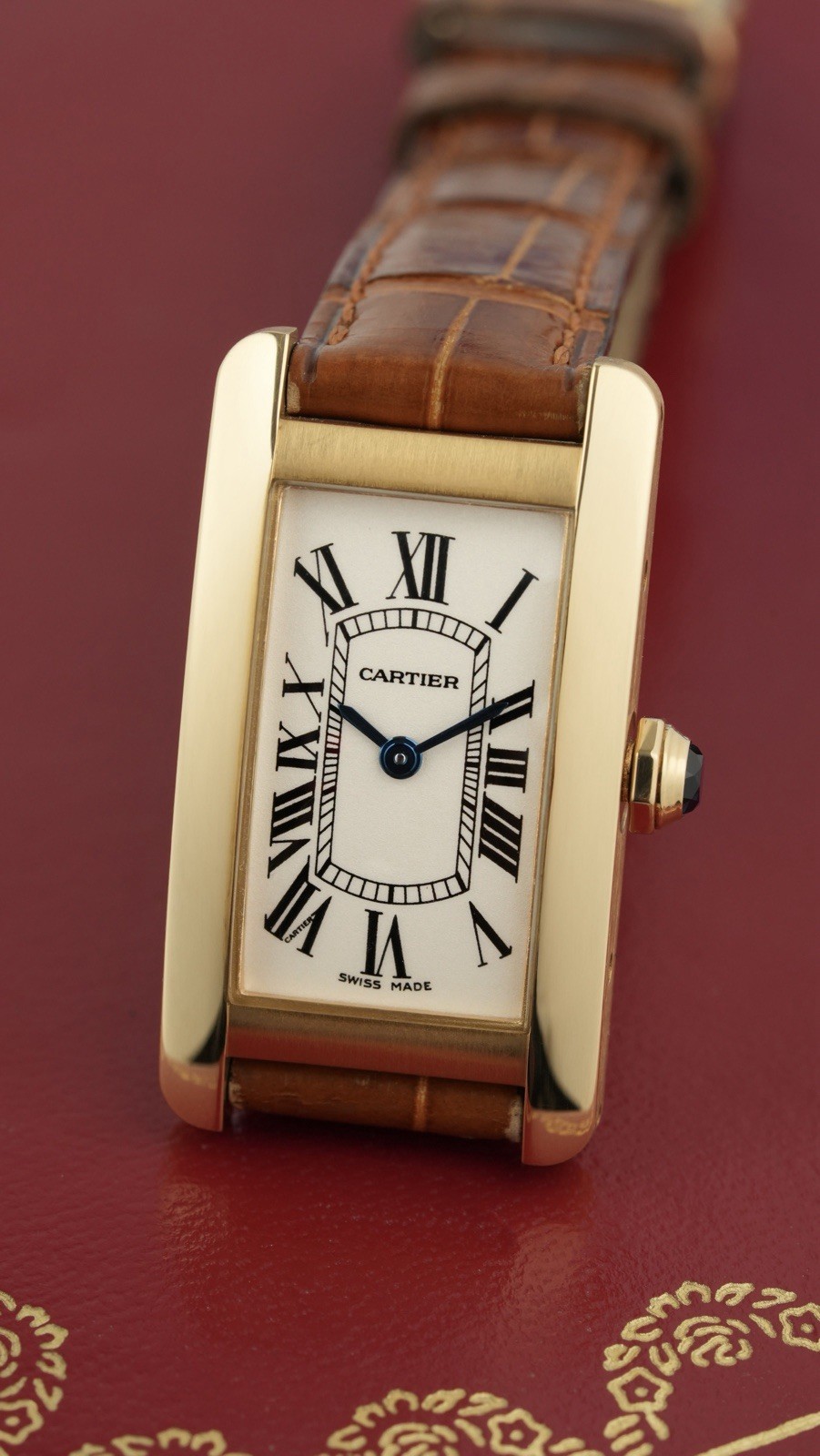 Cartier Tank Americaine Ladies 18k Yellow Gold 19mm Quartz Watch Ref. 2482